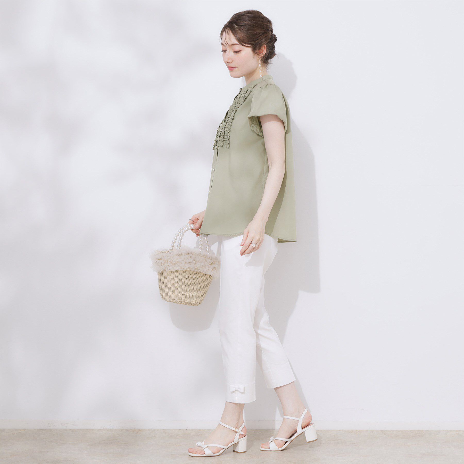 Couture broach「【大人フェミニン・華奢見え・通勤】フロントフリルシャツ」|シャツ・ブラウス|