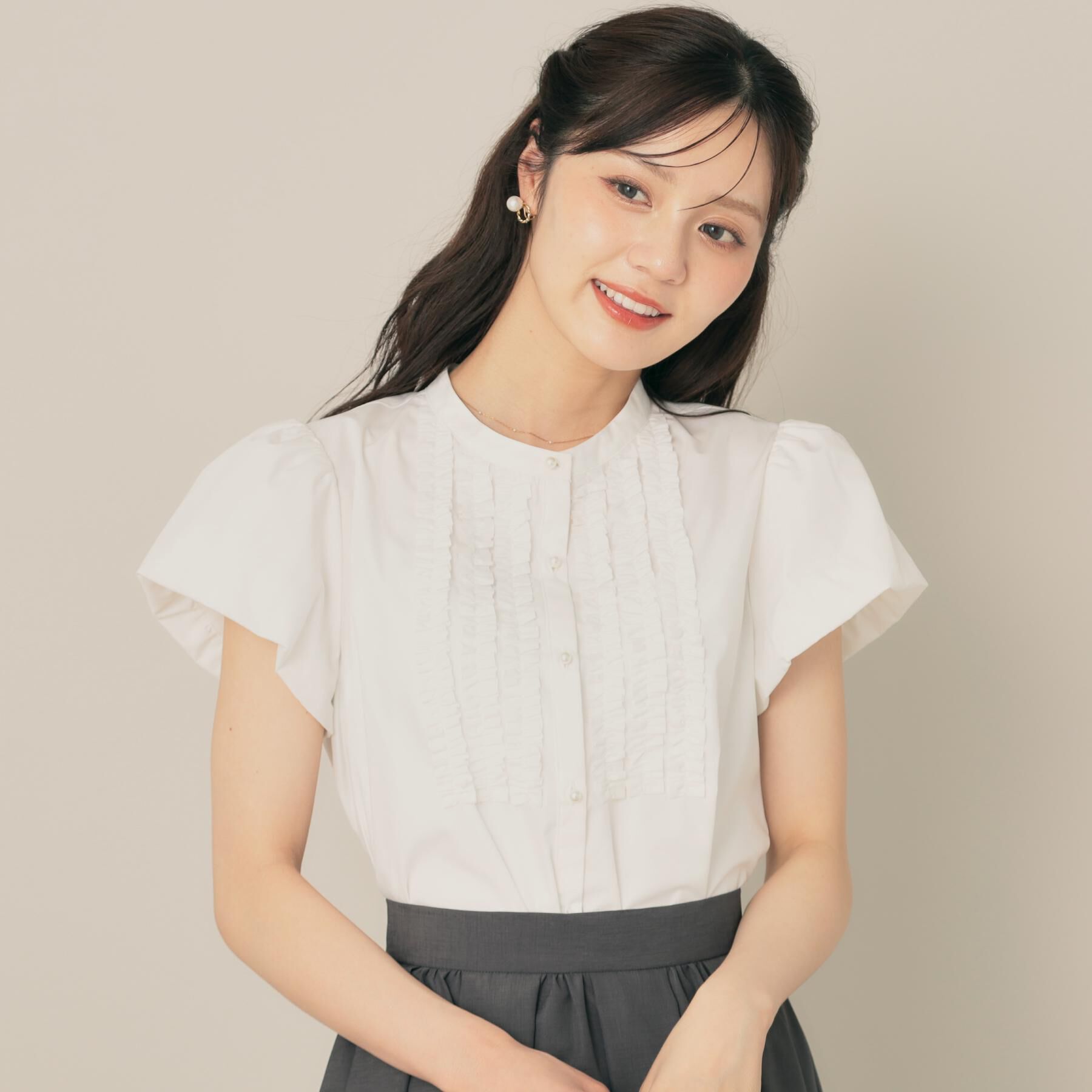 Couture broach「【大人フェミニン・華奢見え・通勤】フロントフリルシャツ」|シャツ・ブラウス|