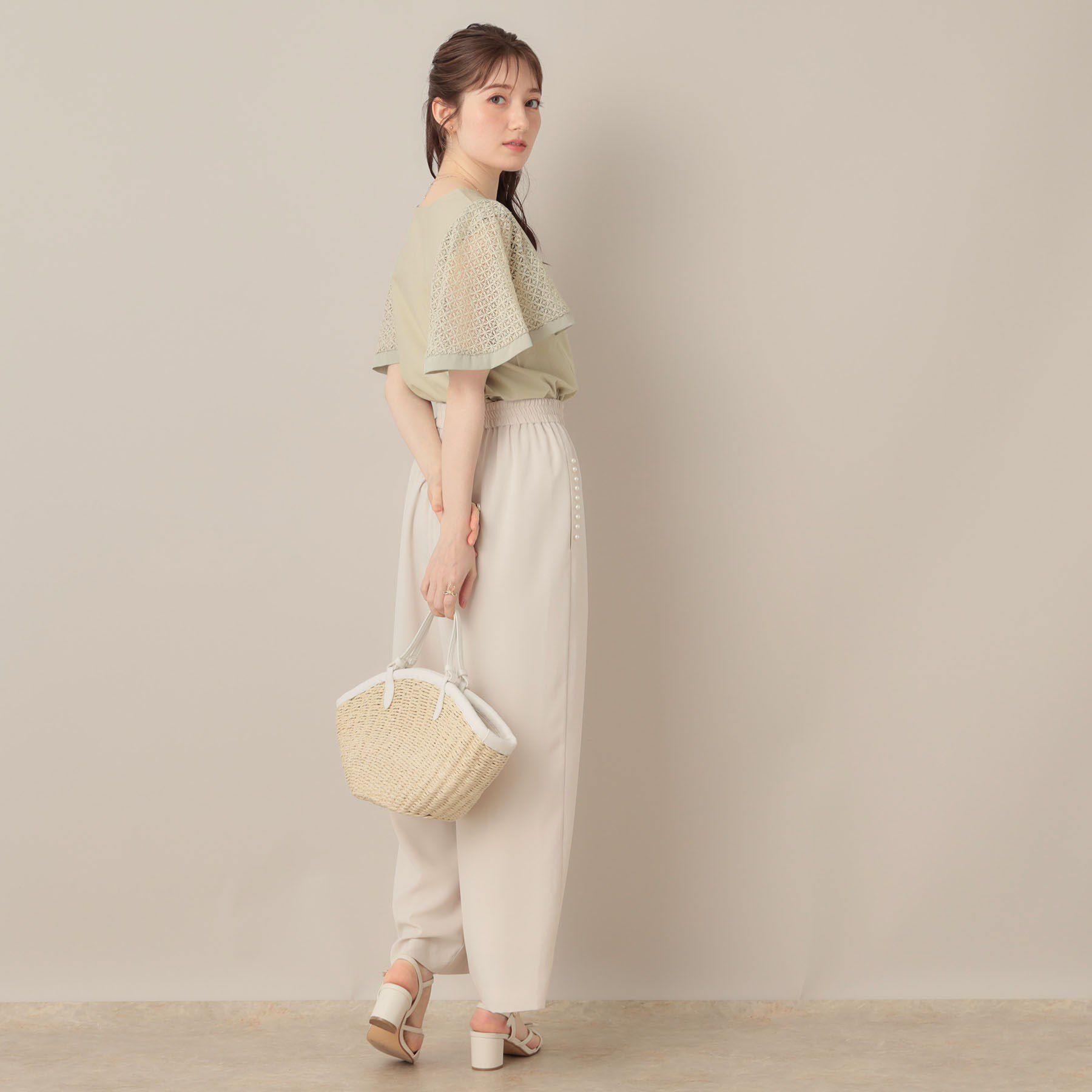 Couture broach「【接触冷感・5分袖】ケミカルレースフレアスリーブトップス」|Tシャツ・カットソー|