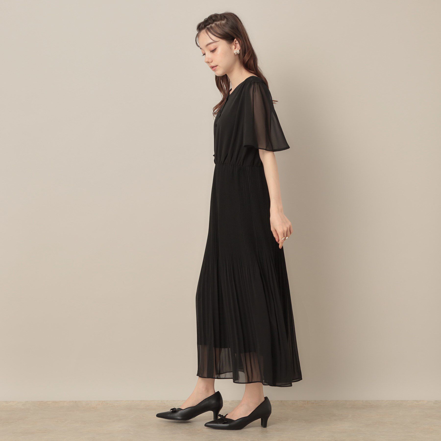 Couture broach「【二の腕カバー・楽ちん・通勤】シフォンプリーツワンピース」|ワンピース|