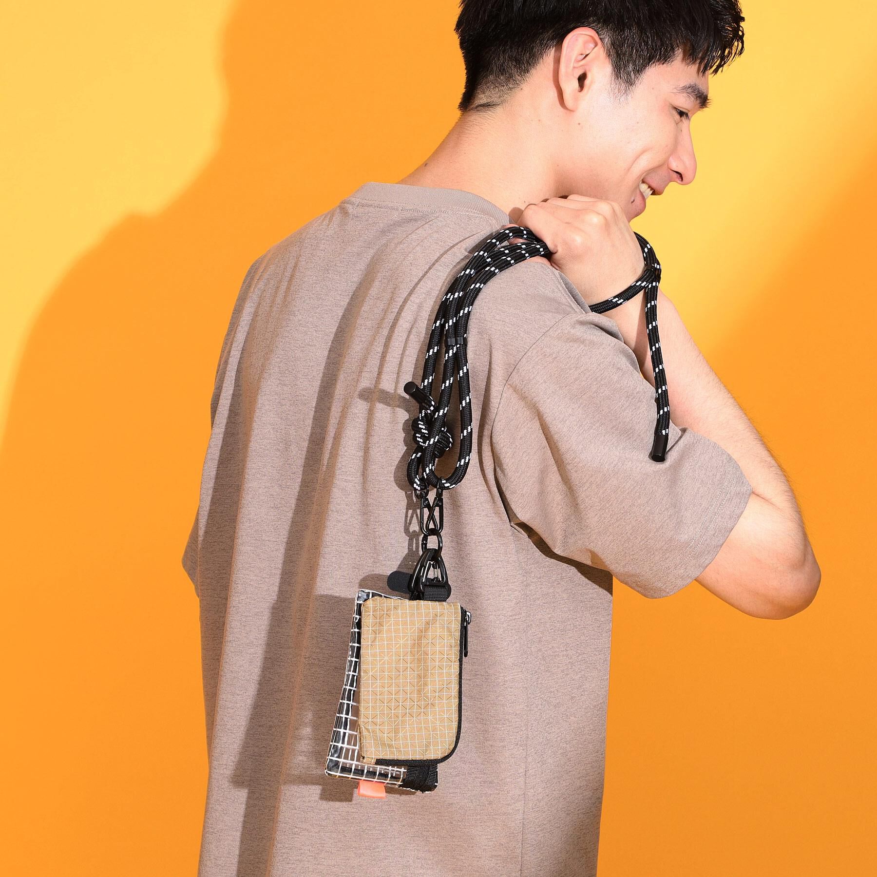 THE SHOP TK「3連ミニショルダーバッグ クリアポーチ＋ミニウォレット＋スマホホルダー【ユニセックス】」|ストラップ|ベージュ(052)