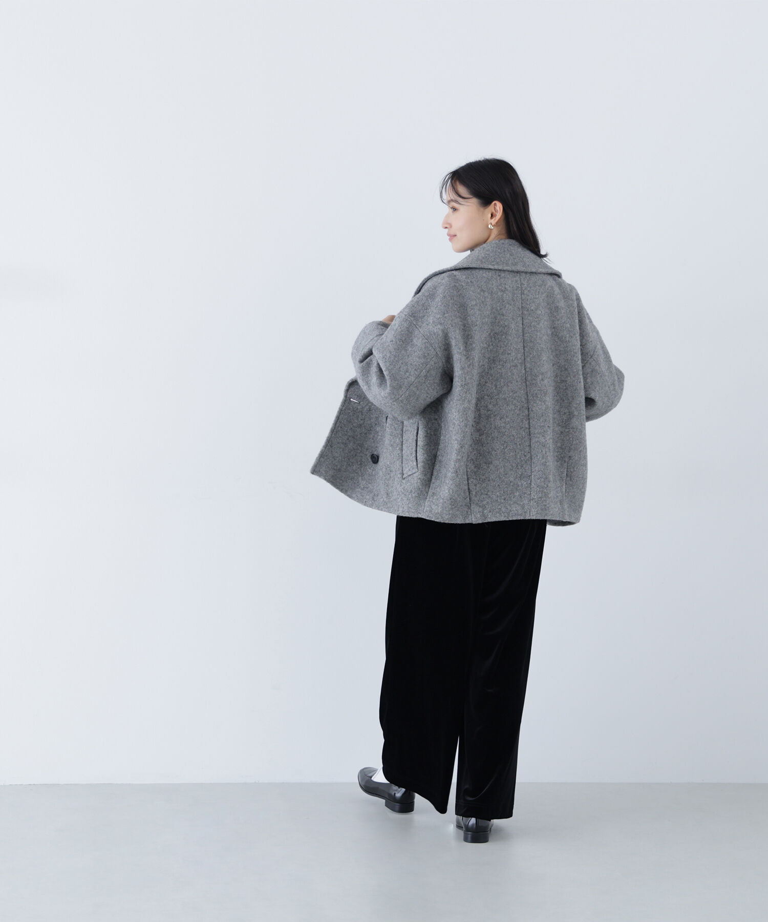  「ウーリーフォルムハーフコート」|ブルゾン・スタジャン|