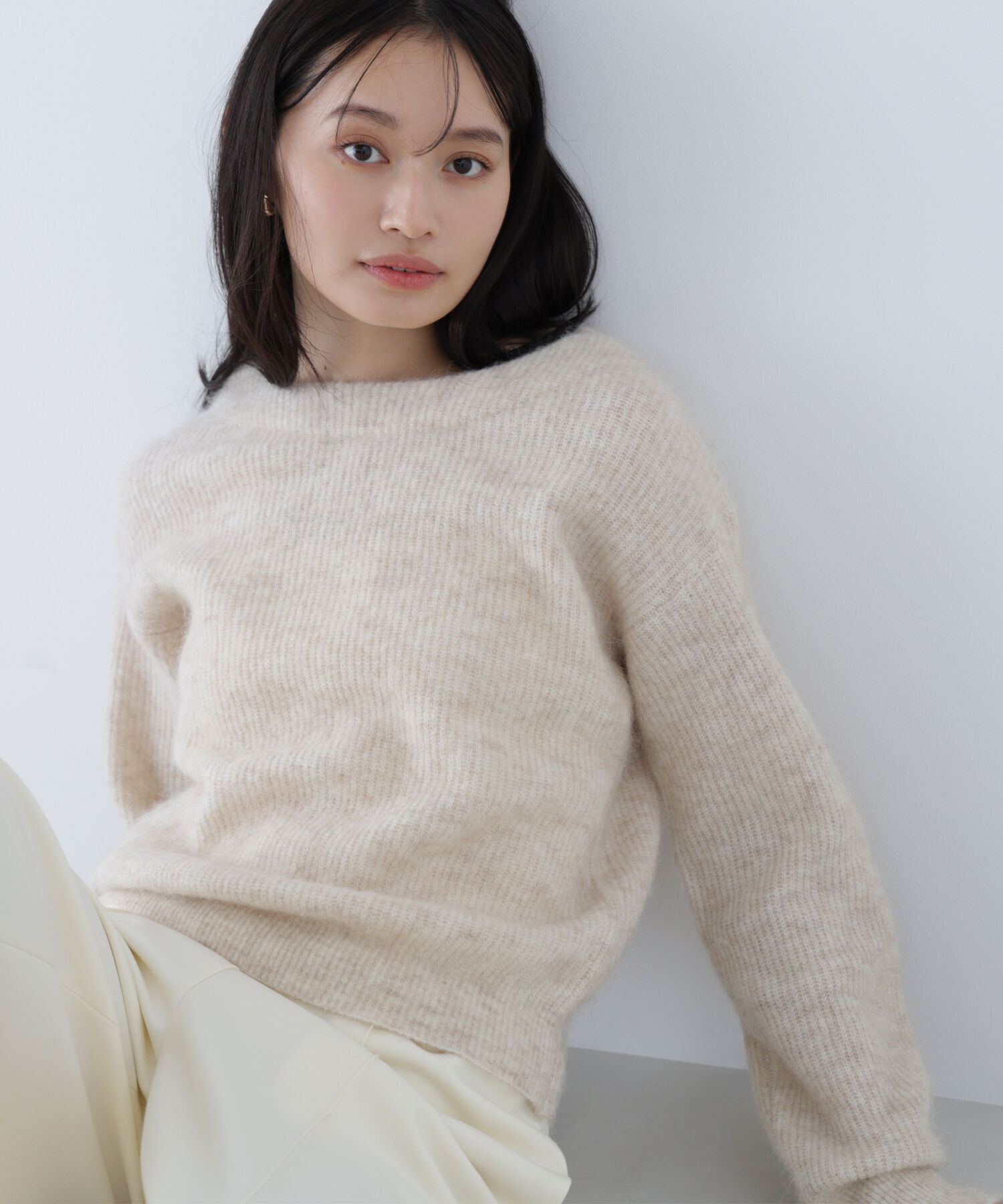 「アルパカ混クルーネックニット」|ニット・セーター|ライトベージ