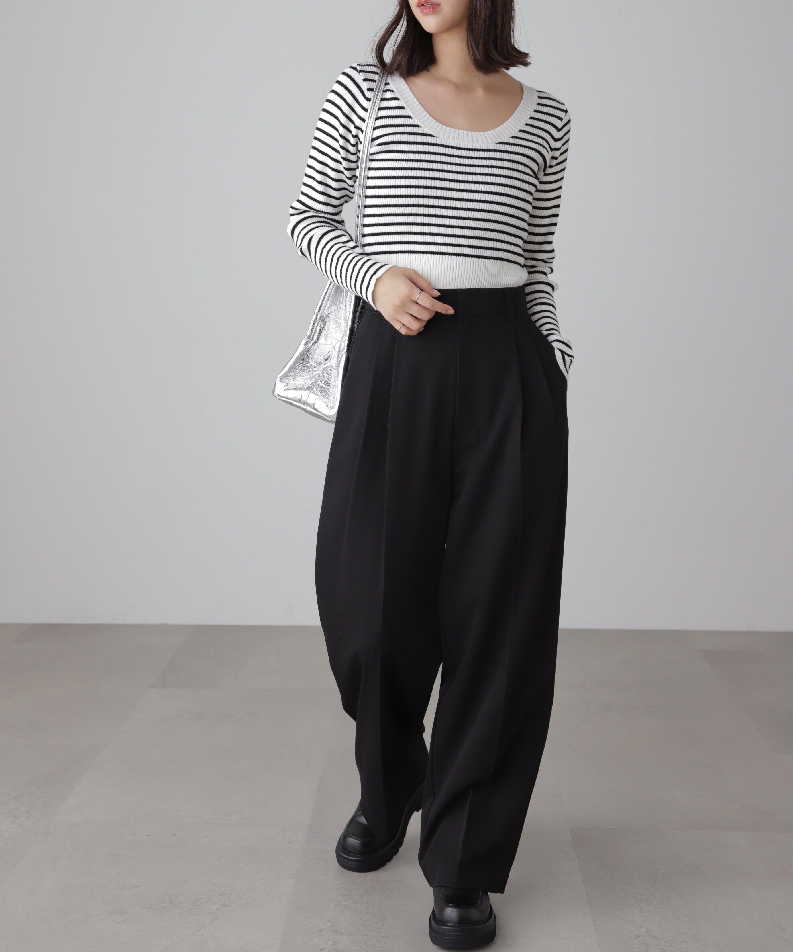  「〈洗える〉マシンウォッシャブルUネックニット」|ニット・セーター|