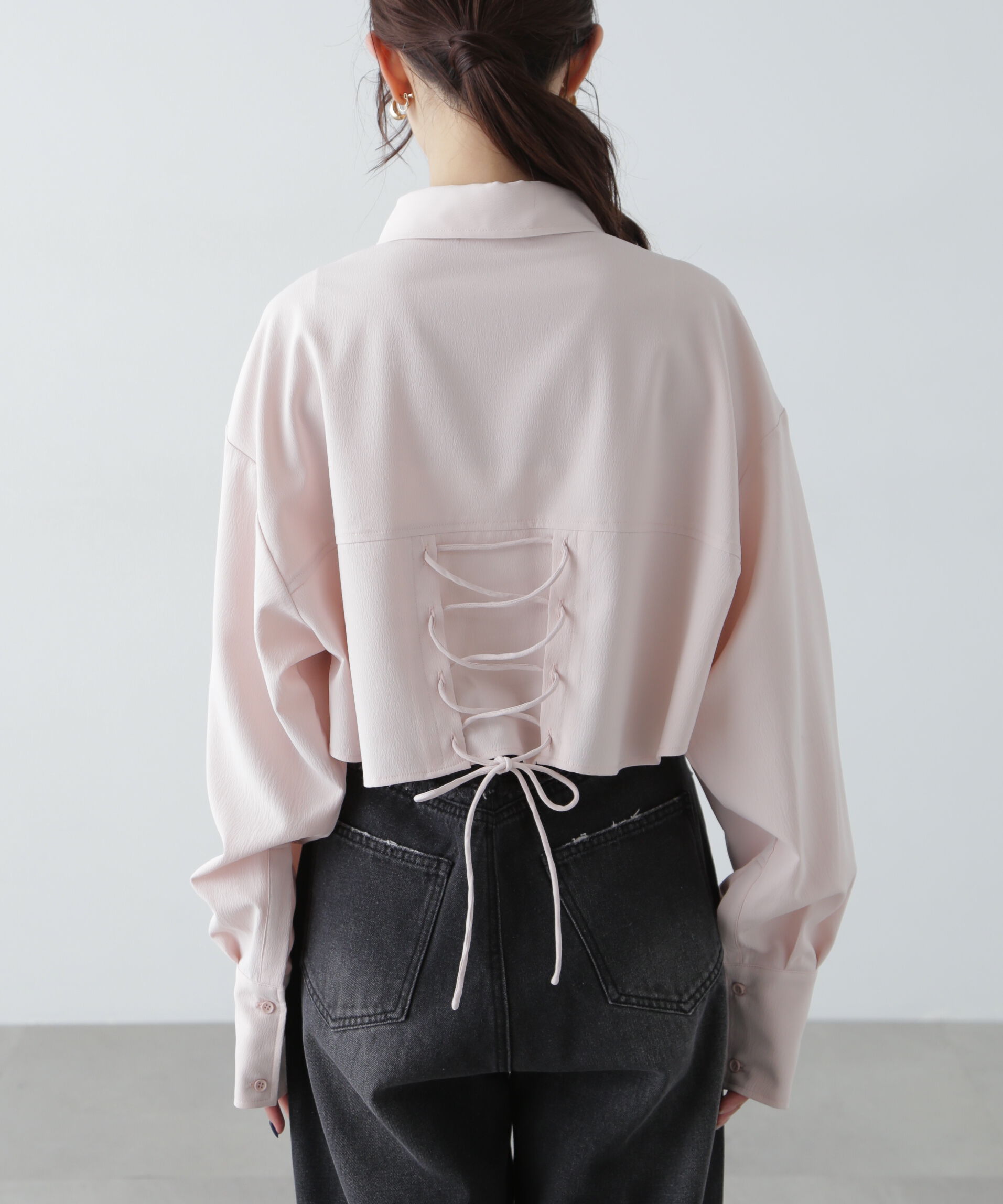  「バックレースアップショート丈シャツ」|シャツ・ブラウス|