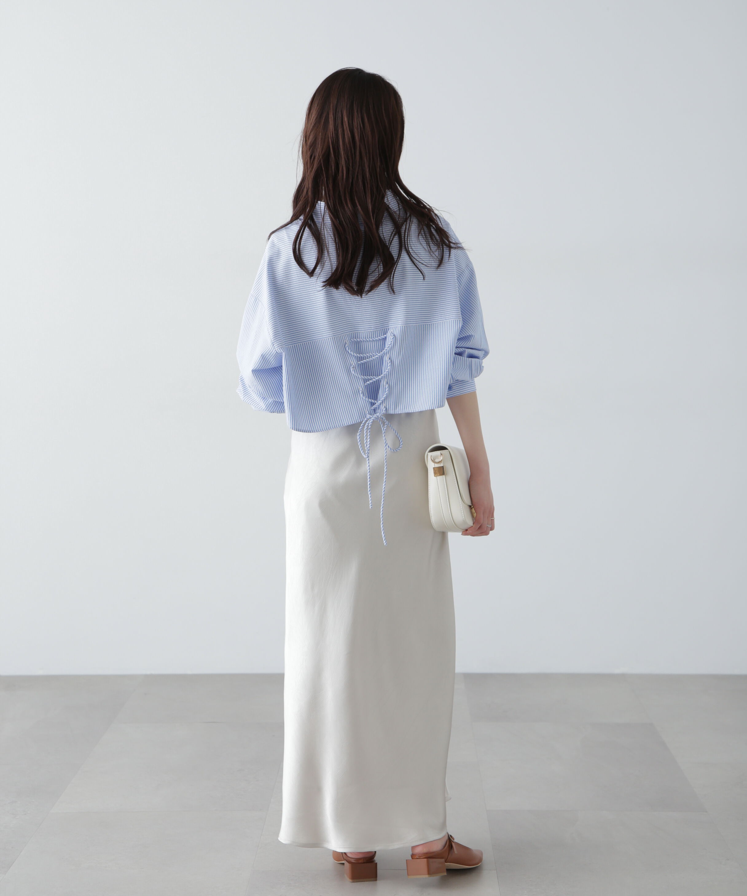  「バックレースアップショート丈シャツ」|シャツ・ブラウス|