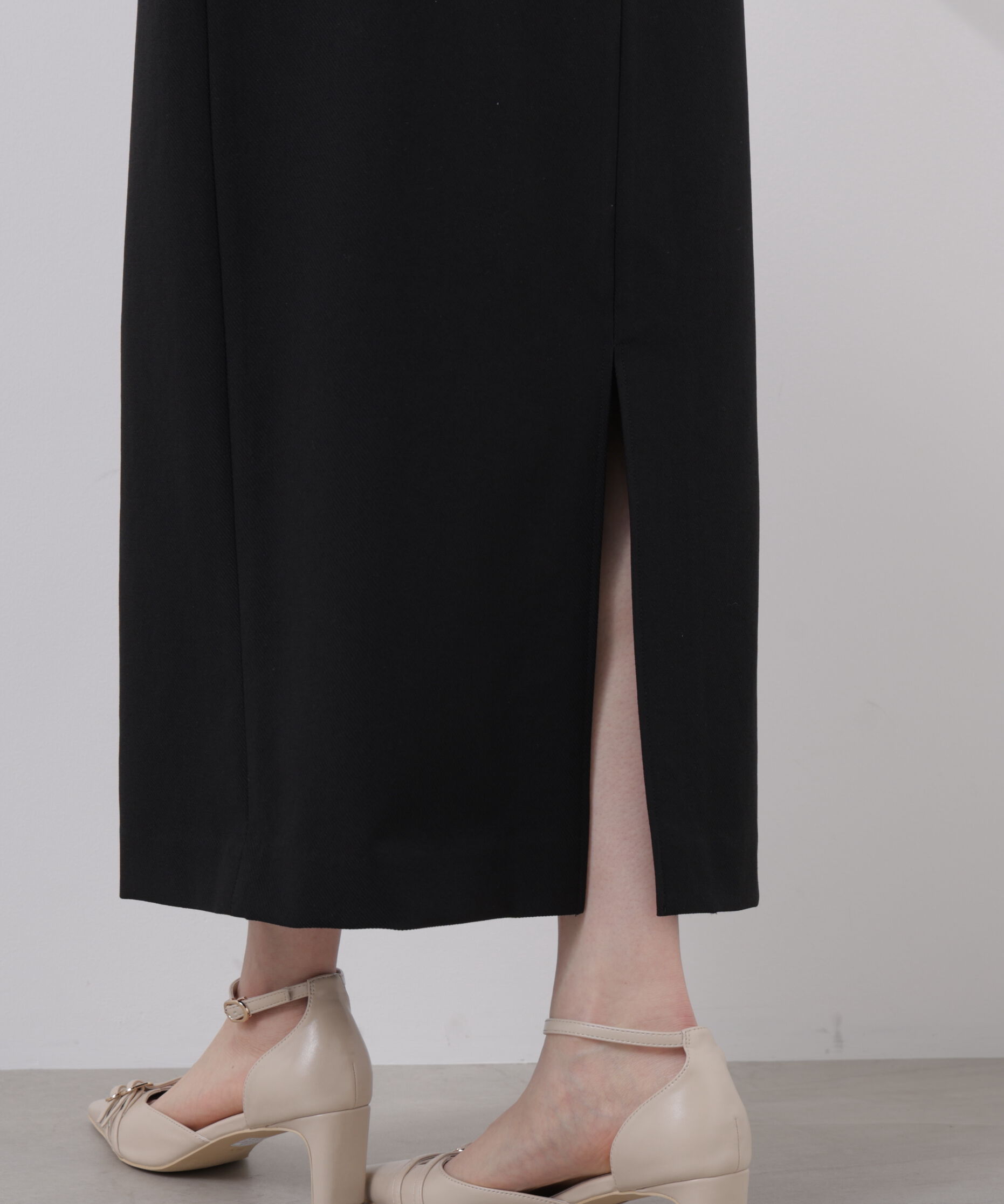 PROPORTION BODY DRESSING「フロント釦ナロースカート　26SS」|スカート|