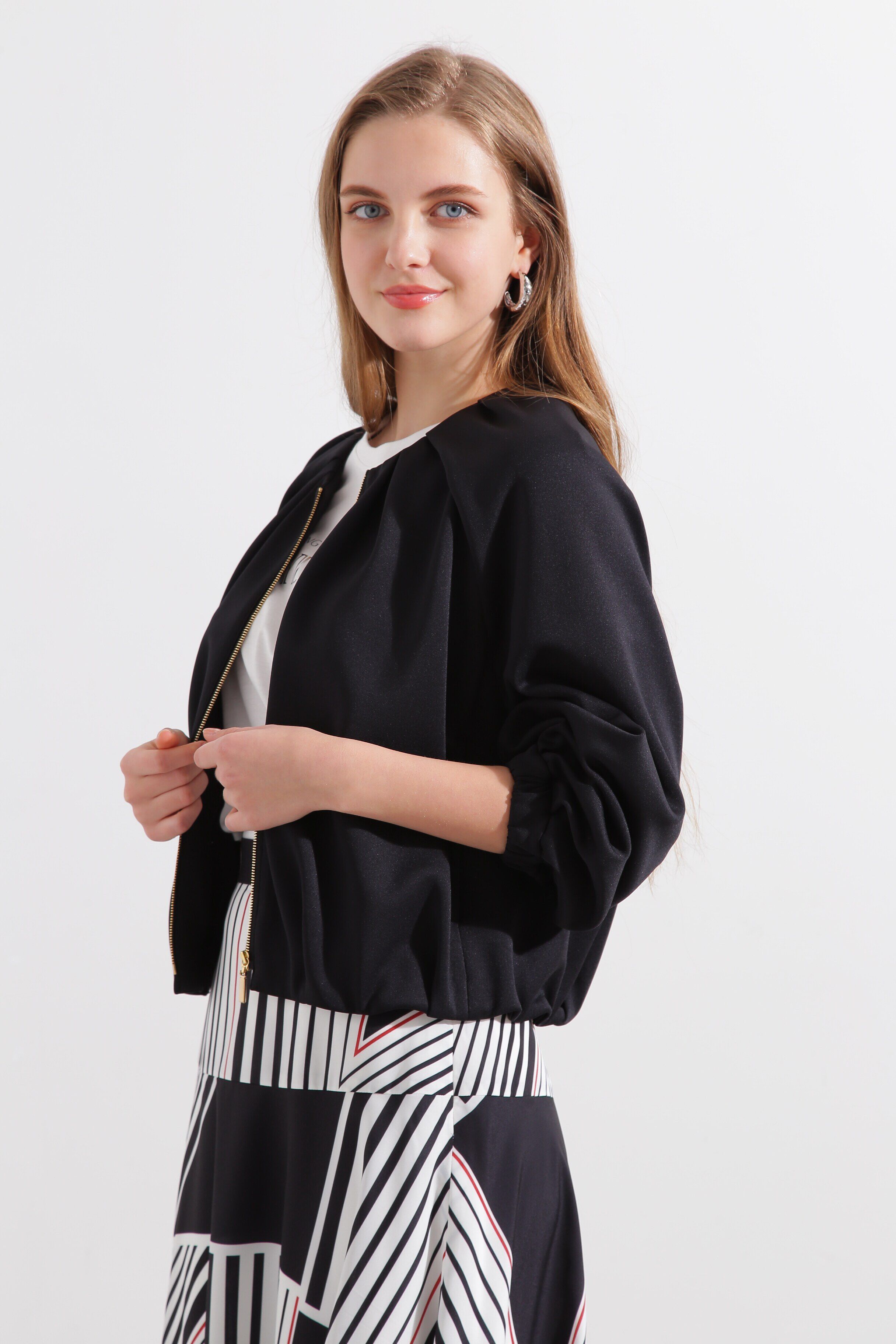  「◆ダンボールノーカラーブルゾン」|その他|