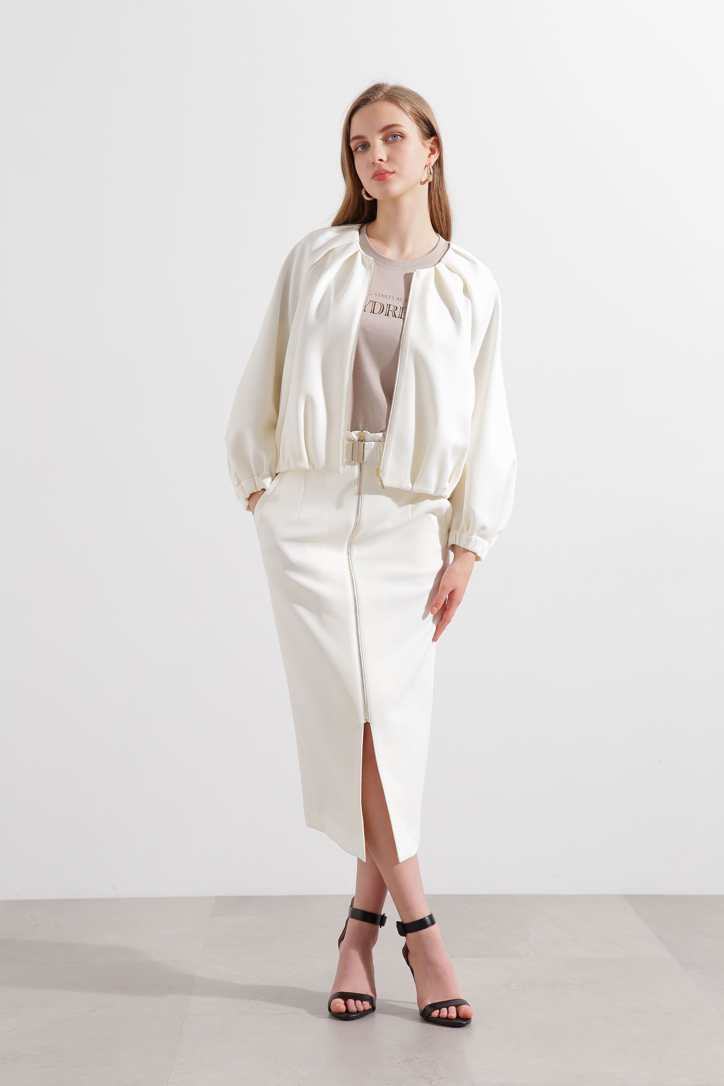  「◆ダンボールノーカラーブルゾン」|その他|