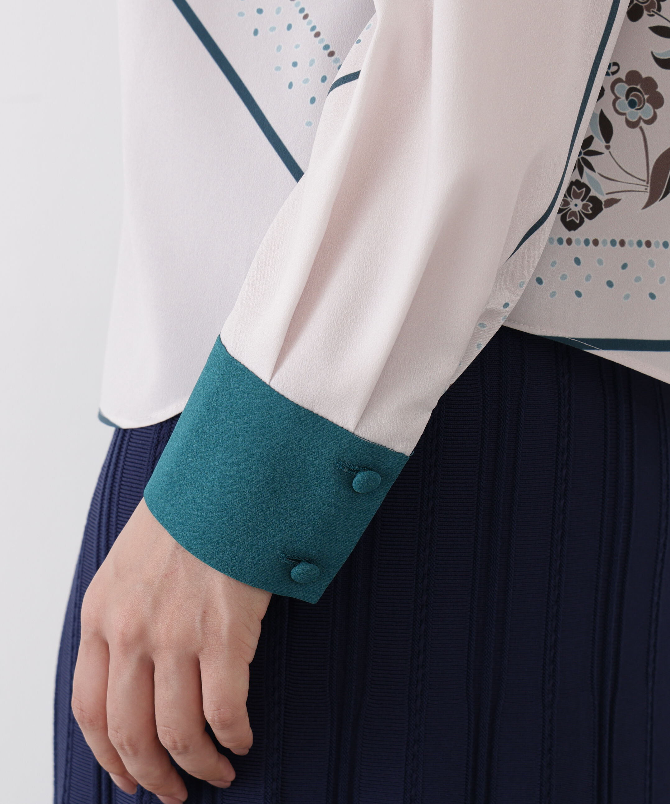  「◆フローラルスカーフプリントブラウス」|シャツ・ブラウス|