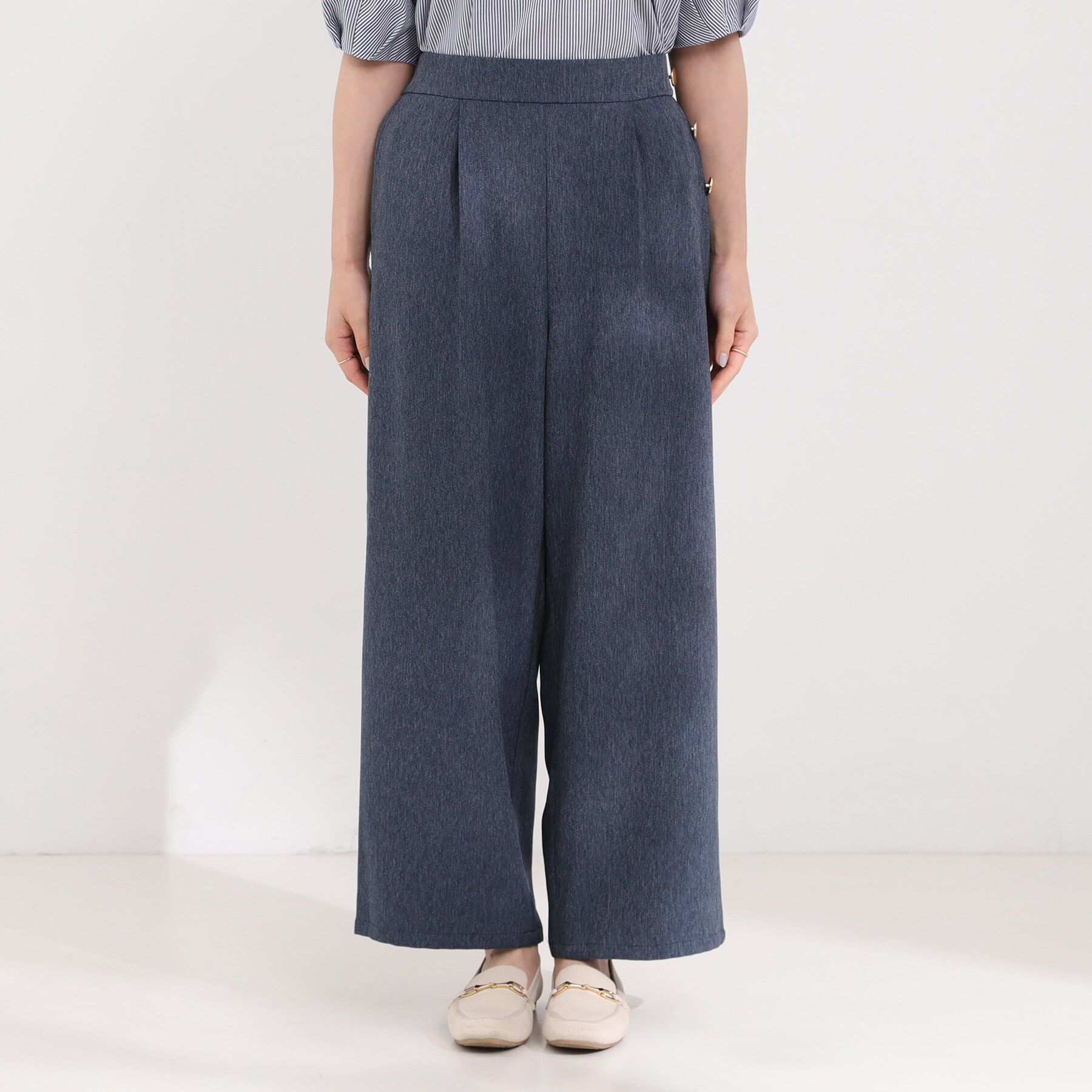 SHOO･LA･RUE「【S=LL】脚のラインを拾いにくい サイドボタン付きデニム風ワイドパンツ」|その他|