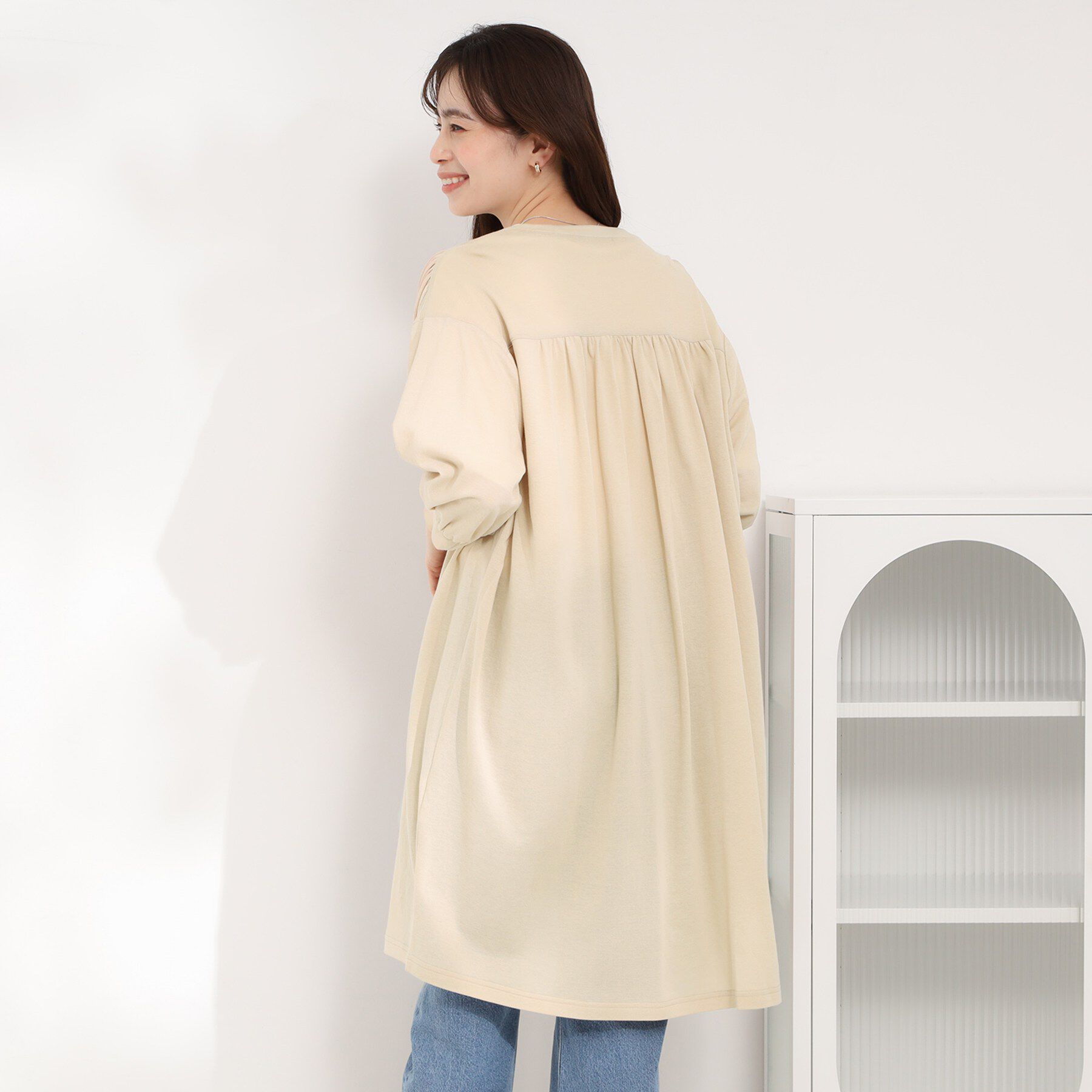 SHOO･LA･RUE「【洗濯機可/S-LL】カットツイルキーネックシャツワンピ」|ワンピース|