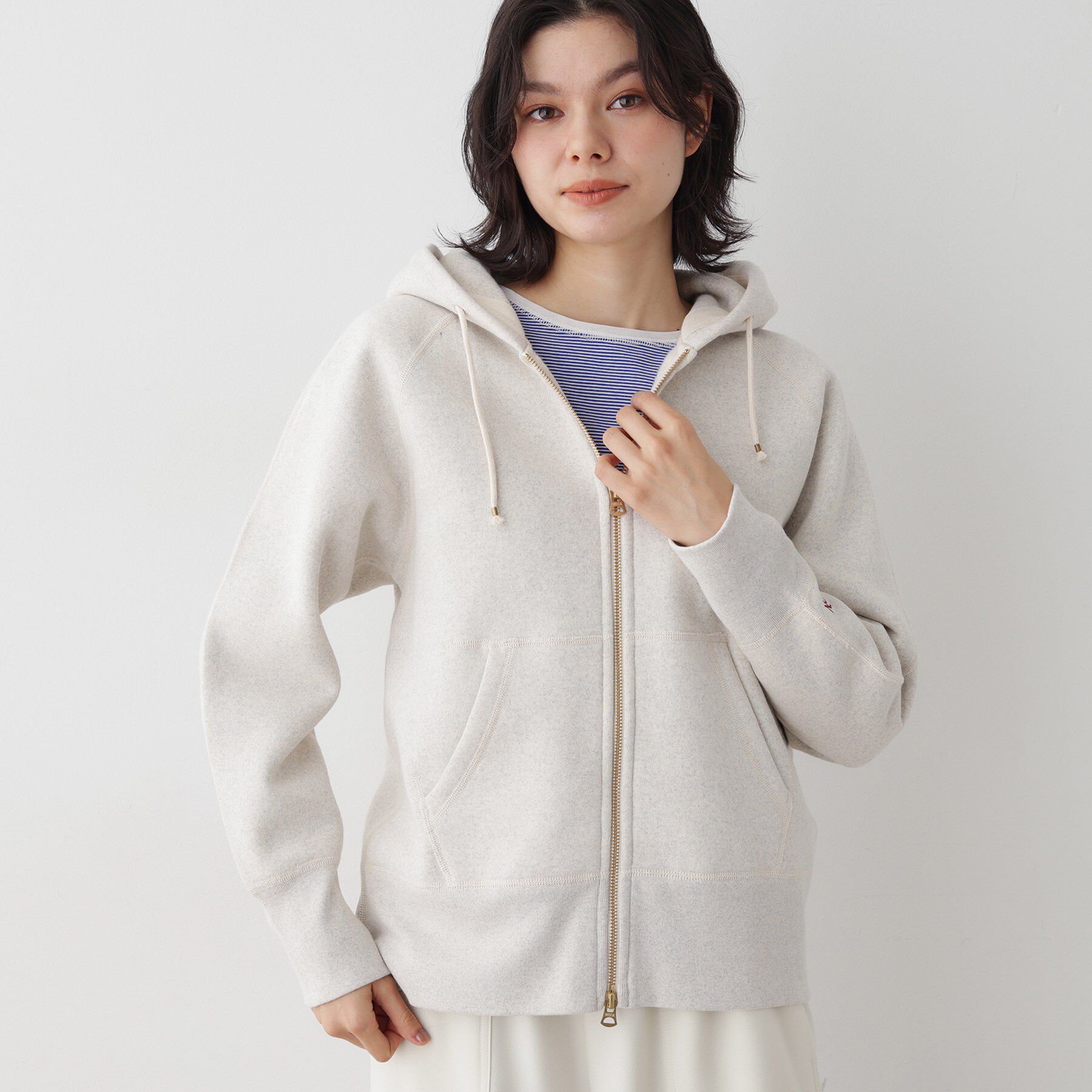 Dessin「【ユニセックス/洗える】吊り裏毛フーデッドスウェット」|パーカー|