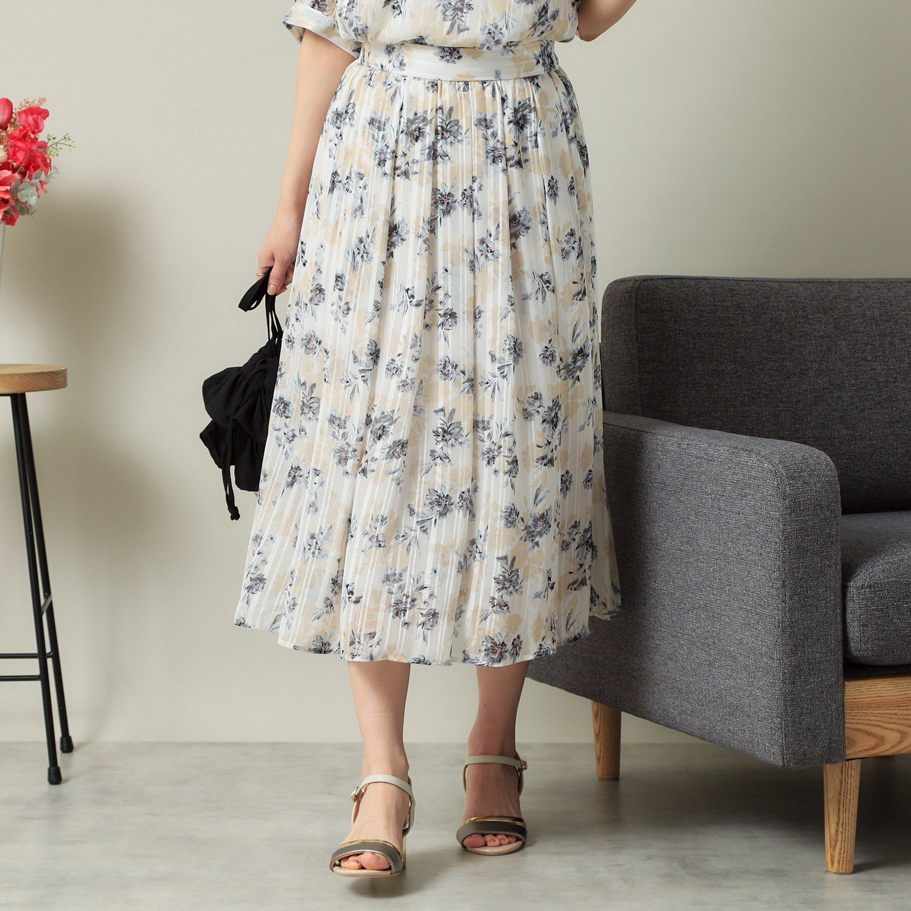 ITS&rsquo;DEMO「【ウエストゴム／手洗い可】ラメストライプ花柄スカート」|スカート|オフホワイト(103