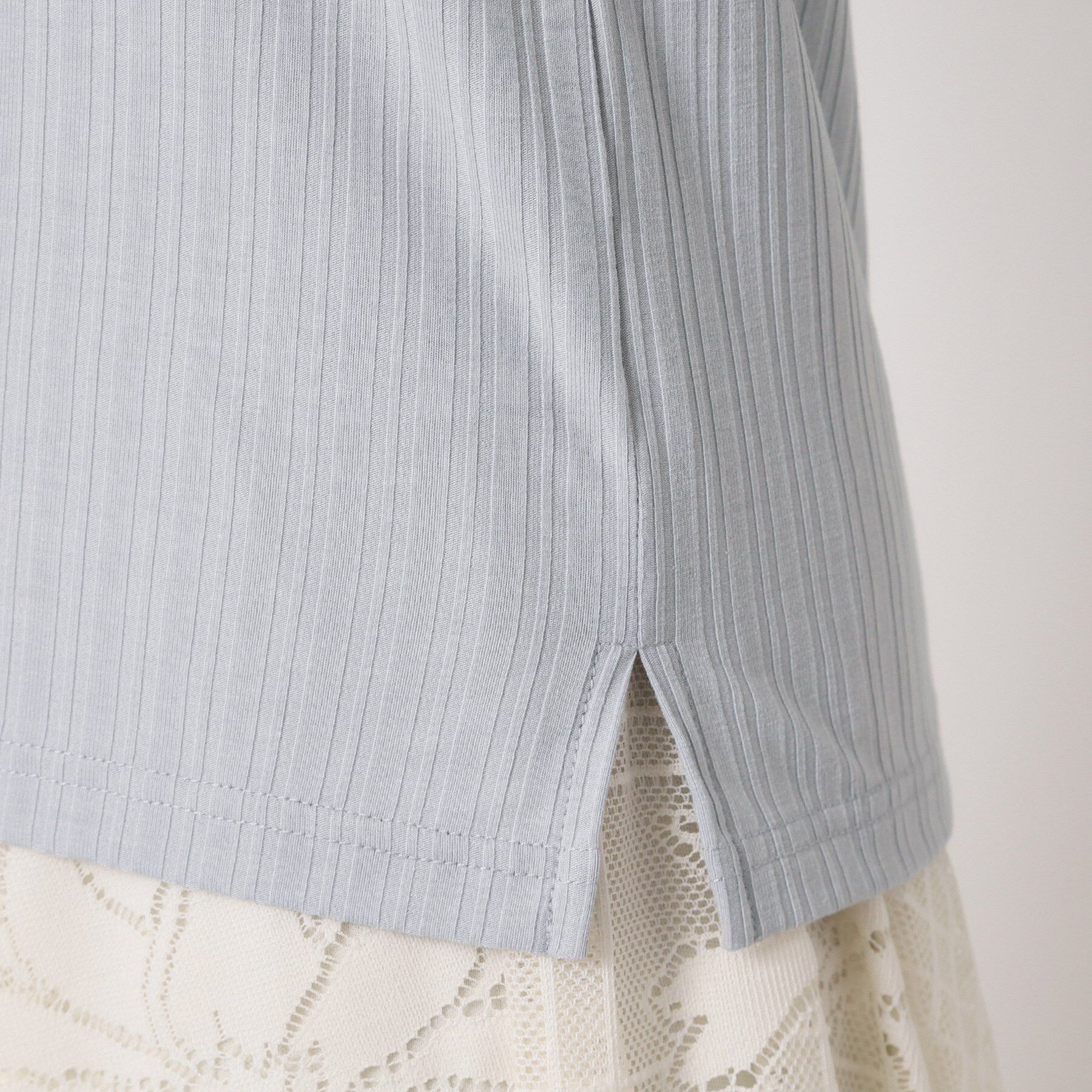 ITS&rsquo;DEMO「【手洗い可】ランダムテレコ袖釦プルオーバー」|Tシャツ・カットソー|