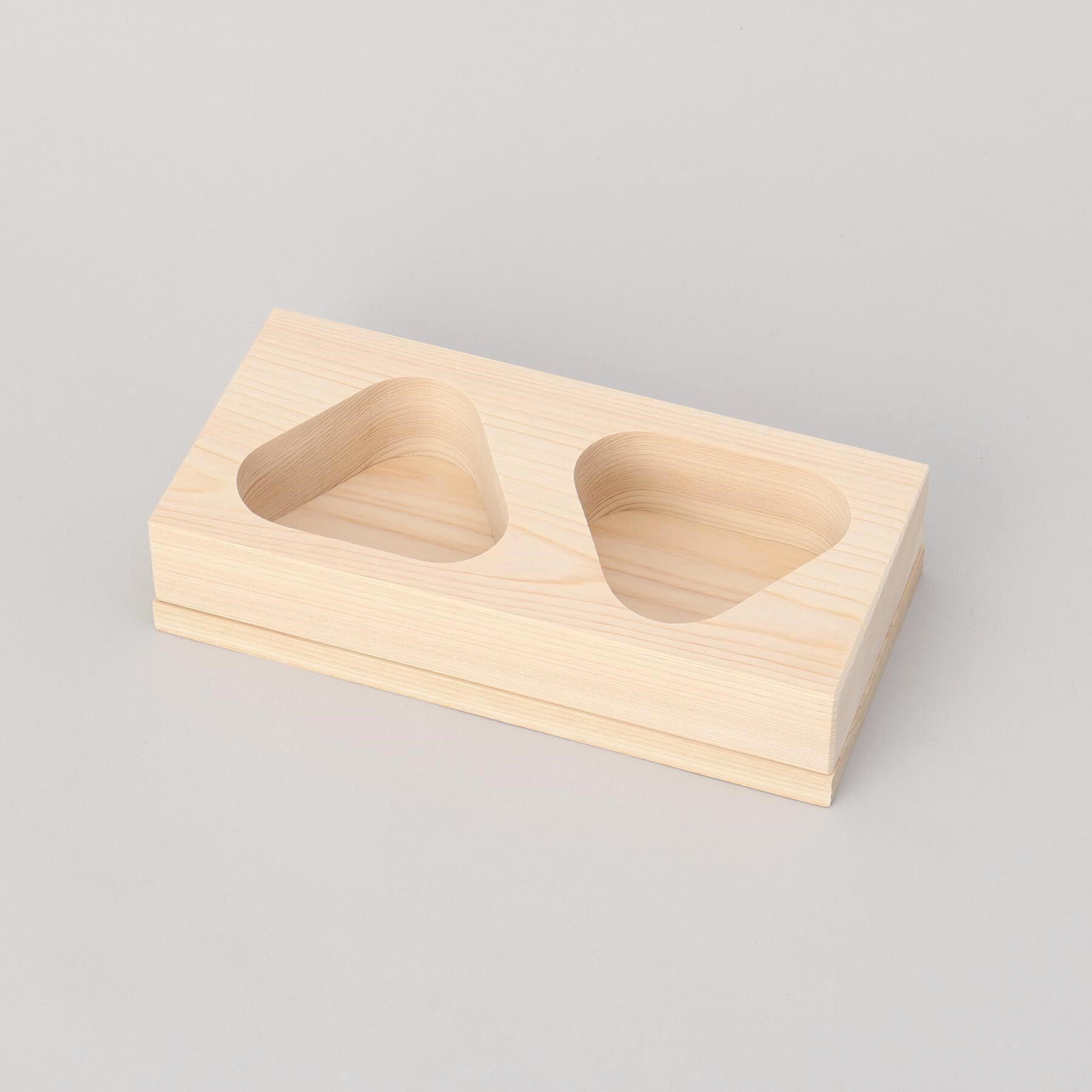 212 KITCHEN STORE「ふんわりできる、国産天然木ひのきのおむすび型 2個」|食器・キッチングッズ|その他