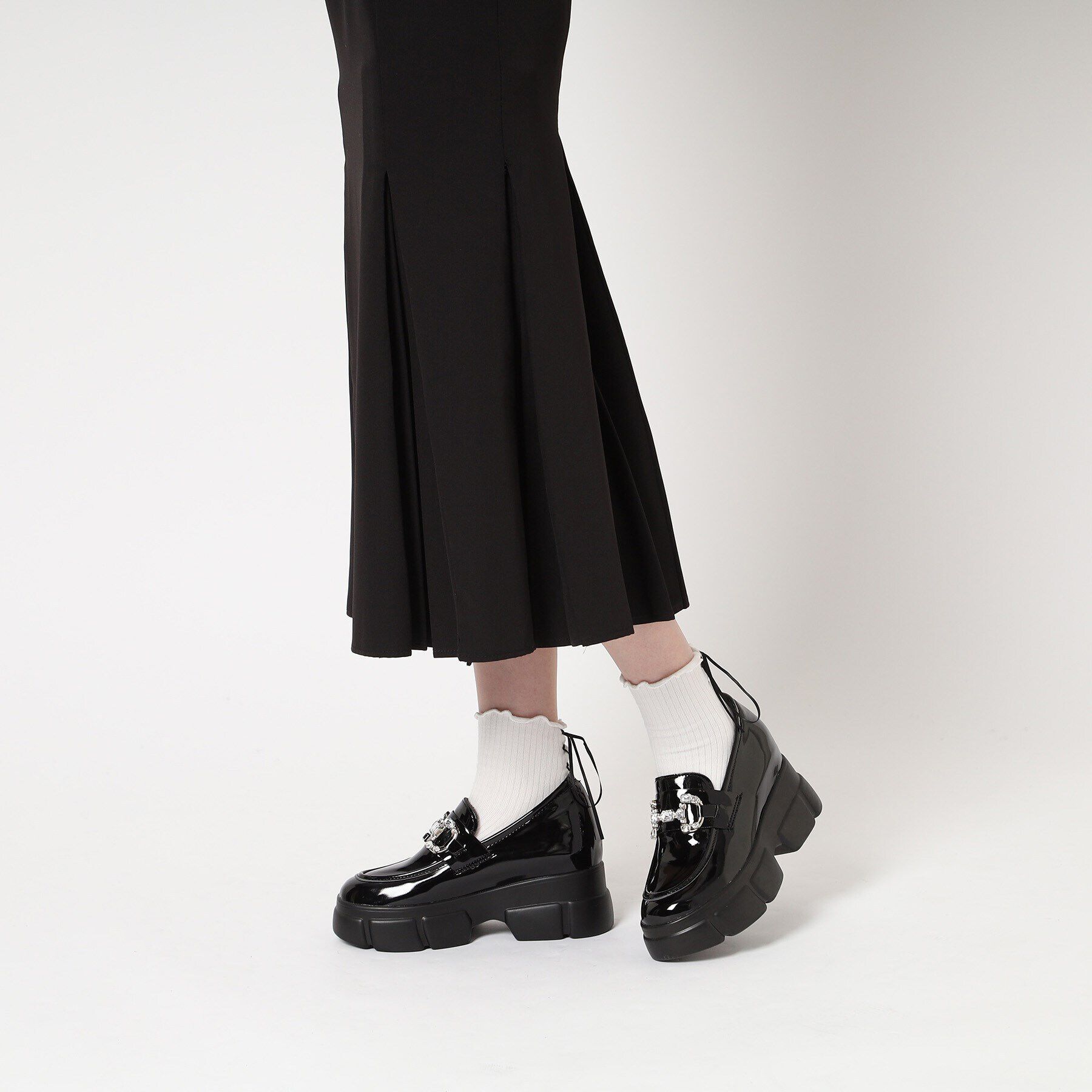 csT&P「厚底キラキラチャーム付きローファーパンプス」|パンプス|