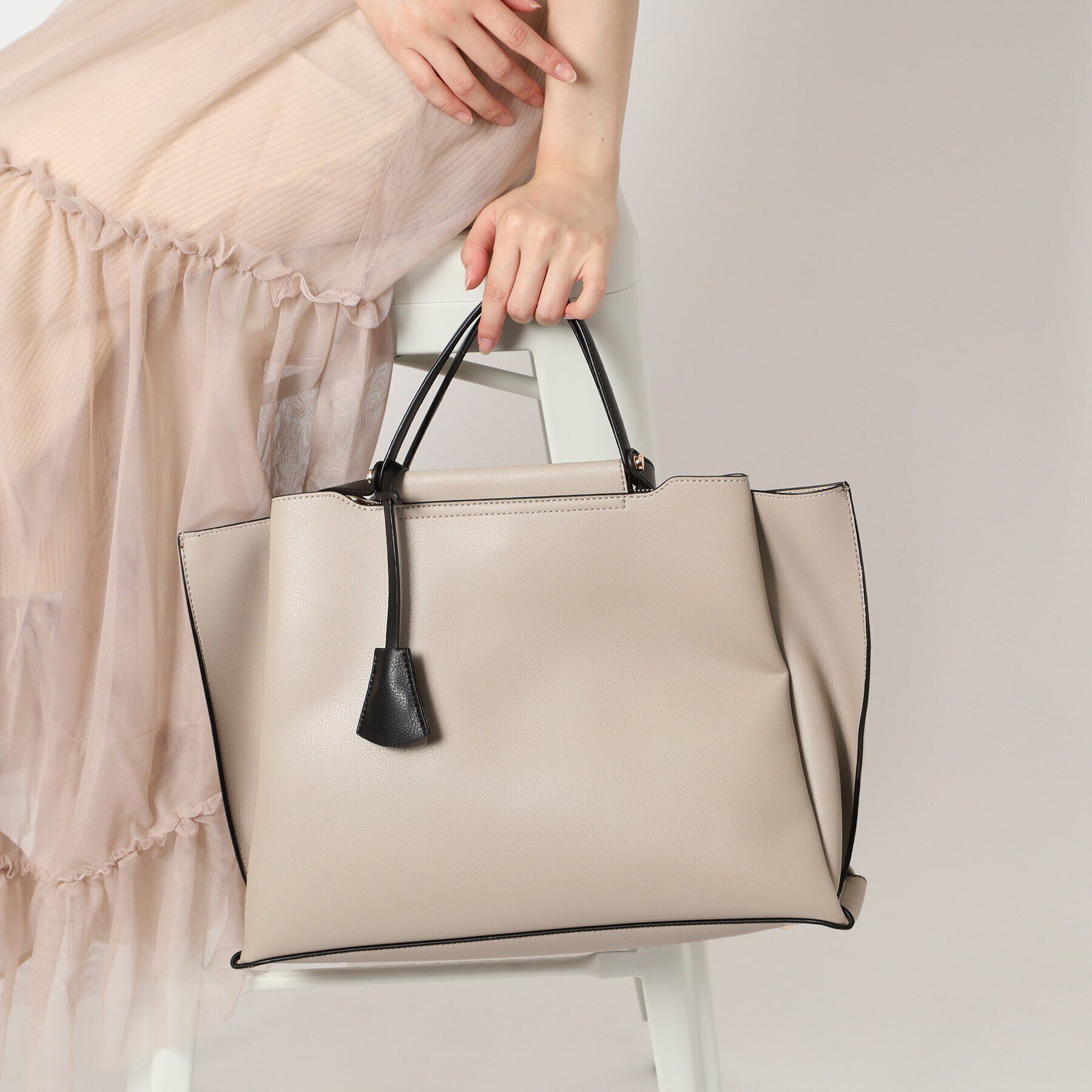 ESPERANZA「【大容量／通勤・通学にピッタリ】横型A4トートバッグ」|トートバッグ|