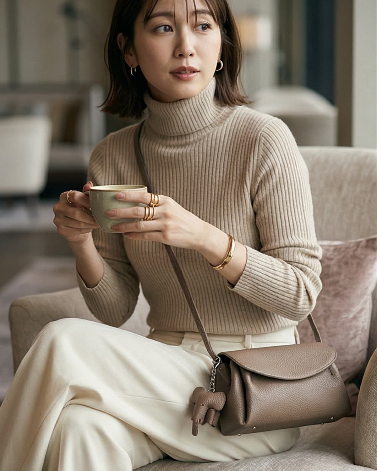 STYLE DELI「【DELI by】エレファントチャーム付きリアルレザーショルダーバッグ」|ショルダー・メッセンジャー|