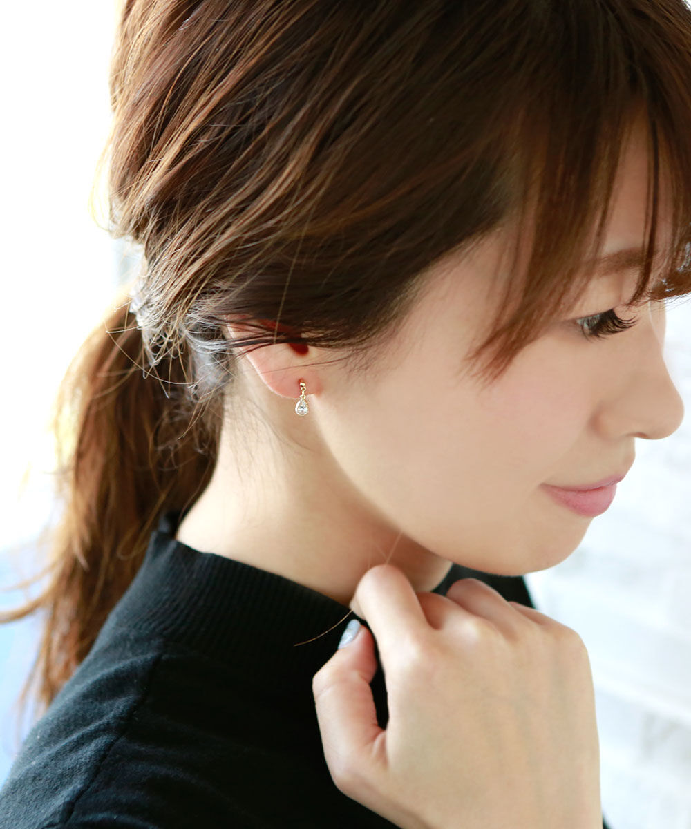 colleca la「ループフィット・しずくストーンのイヤリング」|イヤリング|