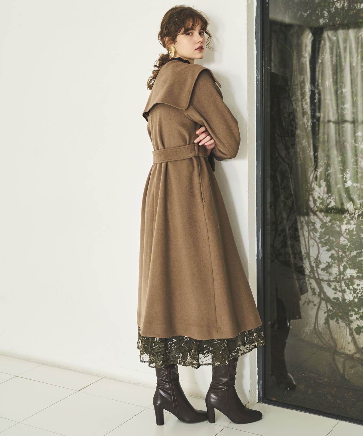 アンドクチュール「ケープカラーロングコート」|ダウン|