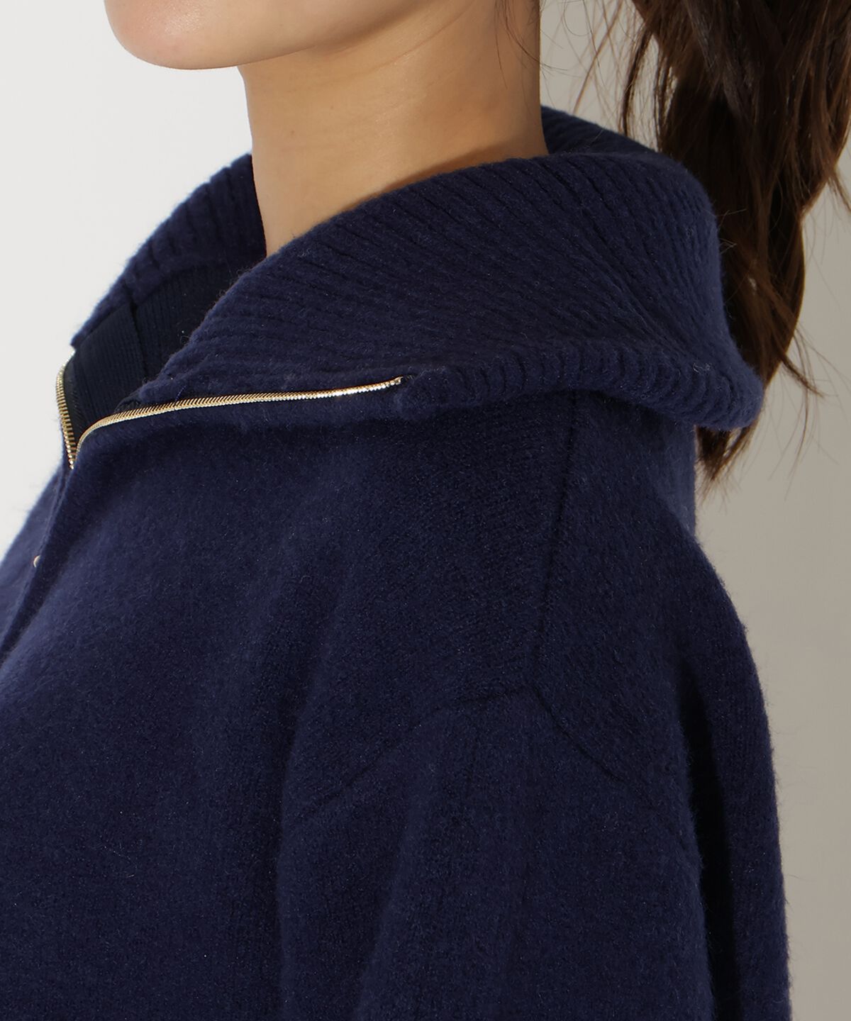 アンドクチュール「ZIPビッグカラープルオーバー」|ニット・セーター|