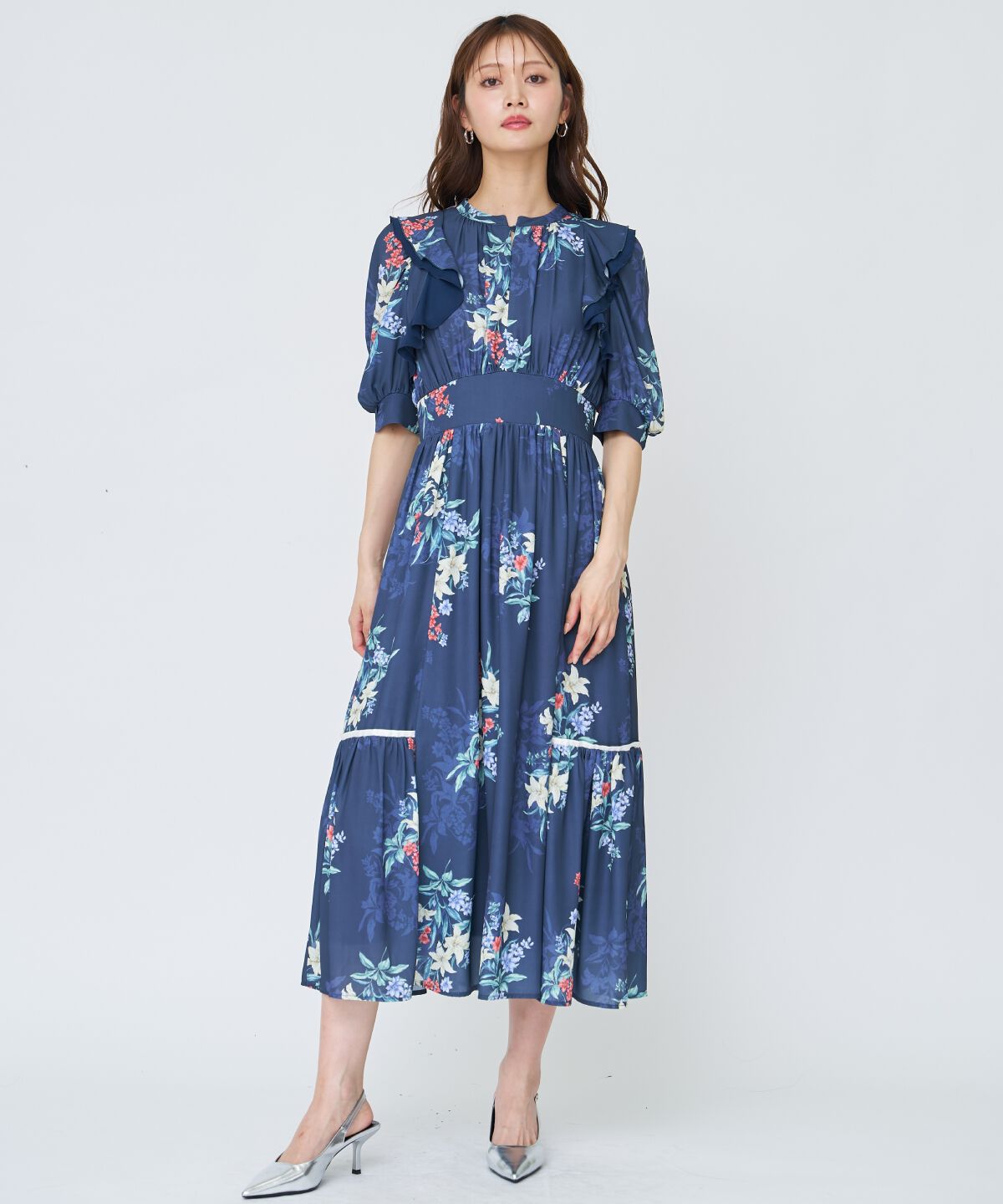 アンドクチュール「シャドーフラワーブーケワンピース」|ワンピース|黒系花柄