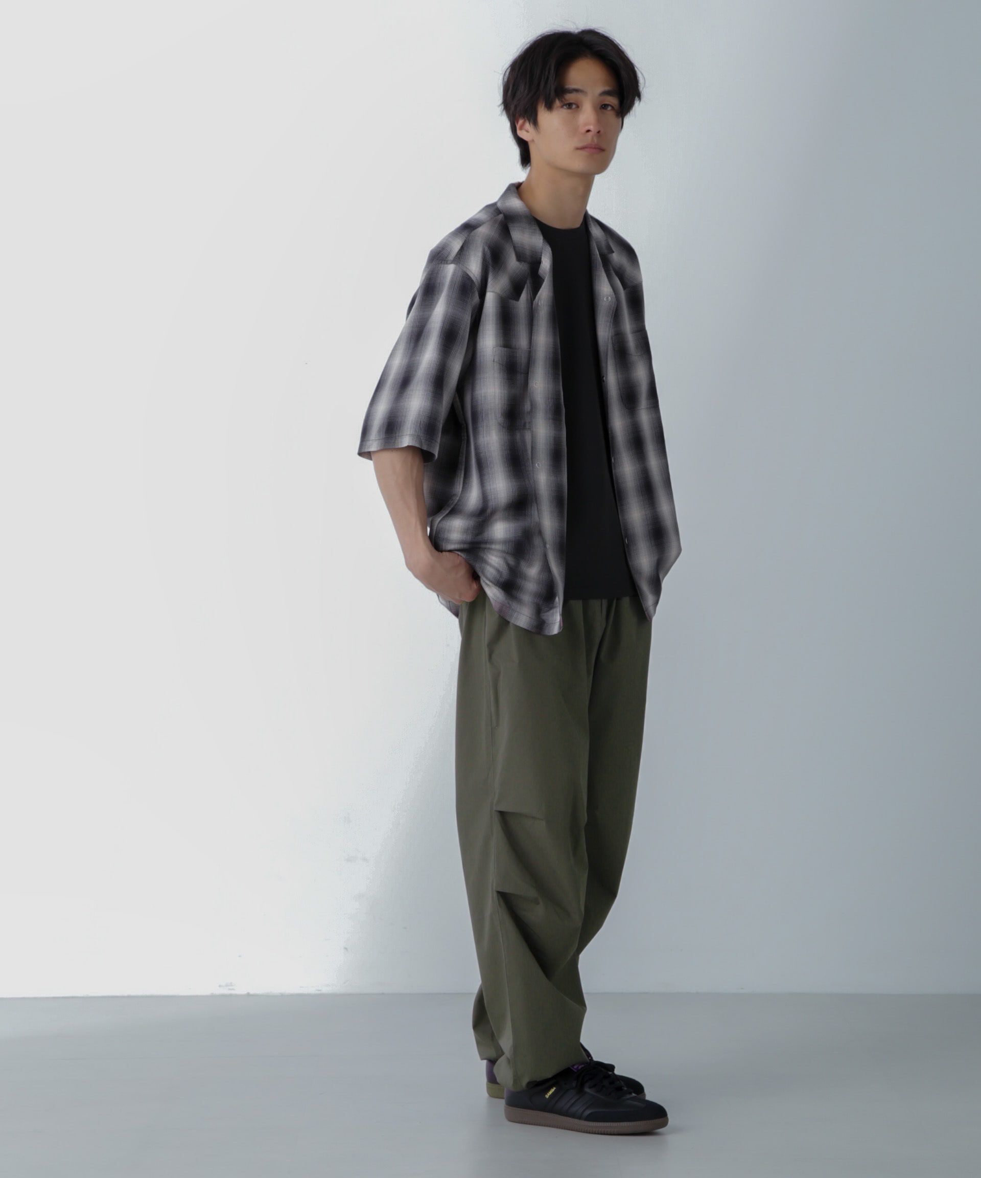 nano･universe「ライトウェイトイージーパンツ」|チノ|