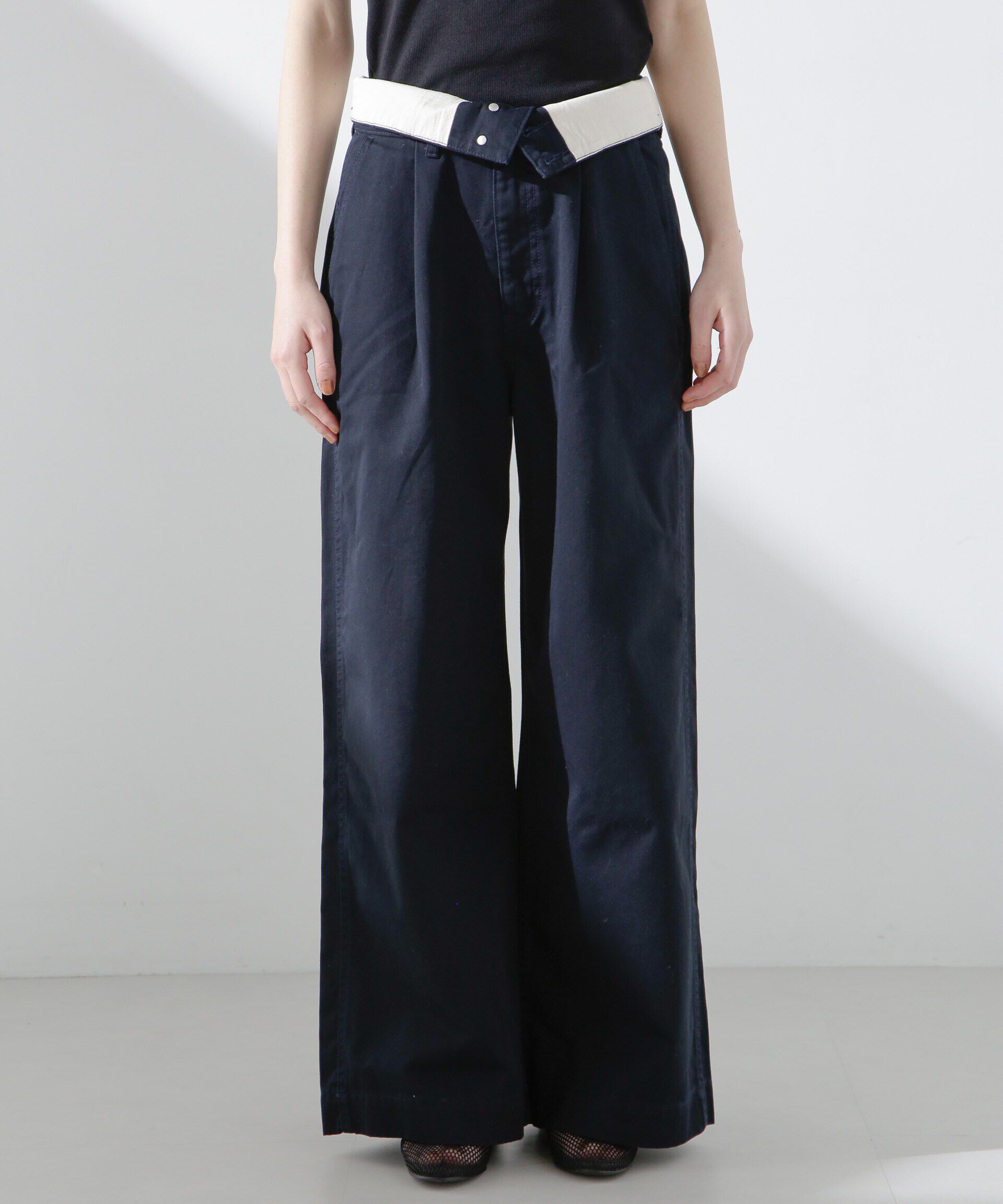 nano･universe「コルセットバギーチノパンツ」|チノ|