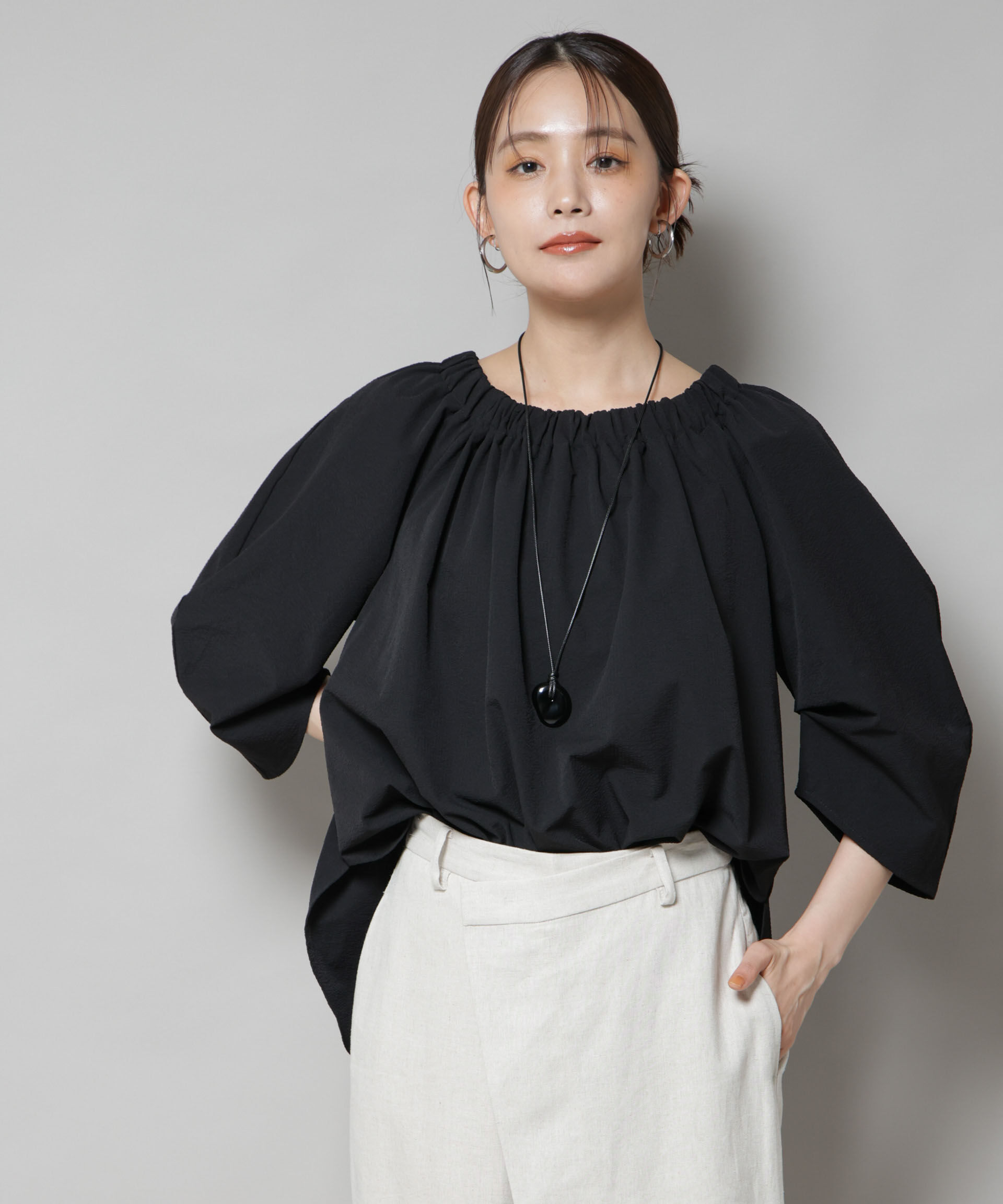 nano･universe「ボリュームギャザータックスリーブブラウス」|シャツ・ブラウス|