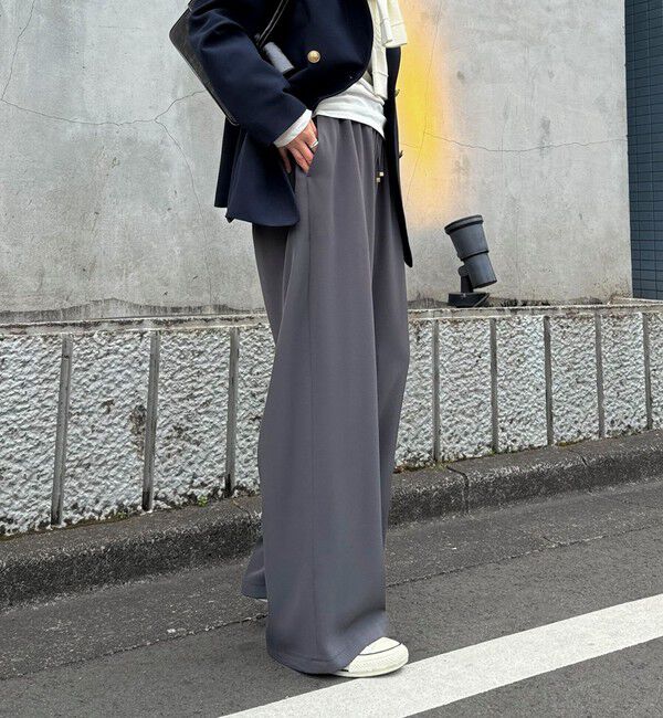 fredy emue「【4サイズ展開/リピーター続出！】とろみツイルストレートイージーパンツ」|チノ|