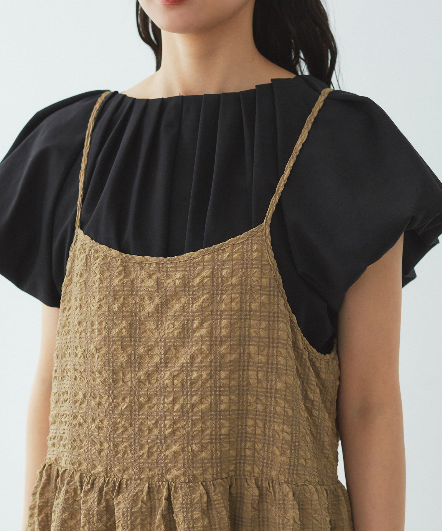 VIS「【洗える】ぽこぽこチェック柄ティアードキャミワンピース」|ワンピース|