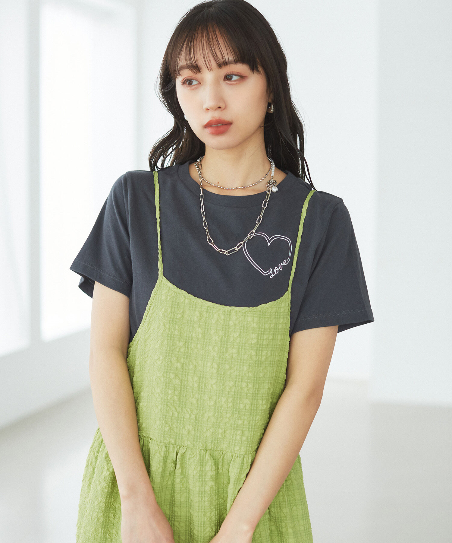 VIS「【洗える】ぽこぽこチェック柄ティアードキャミワンピース」|ワンピース|