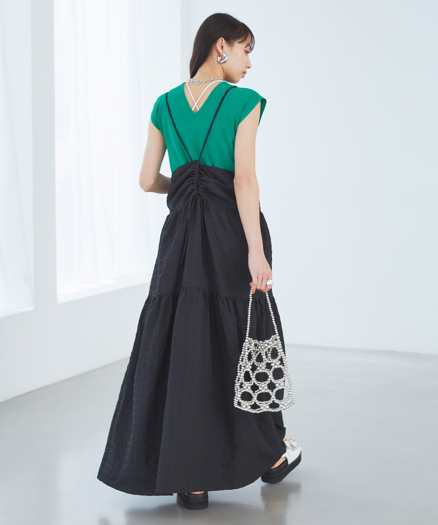 VIS「【洗える】ぽこぽこチェック柄ティアードキャミワンピース」|ワンピース|