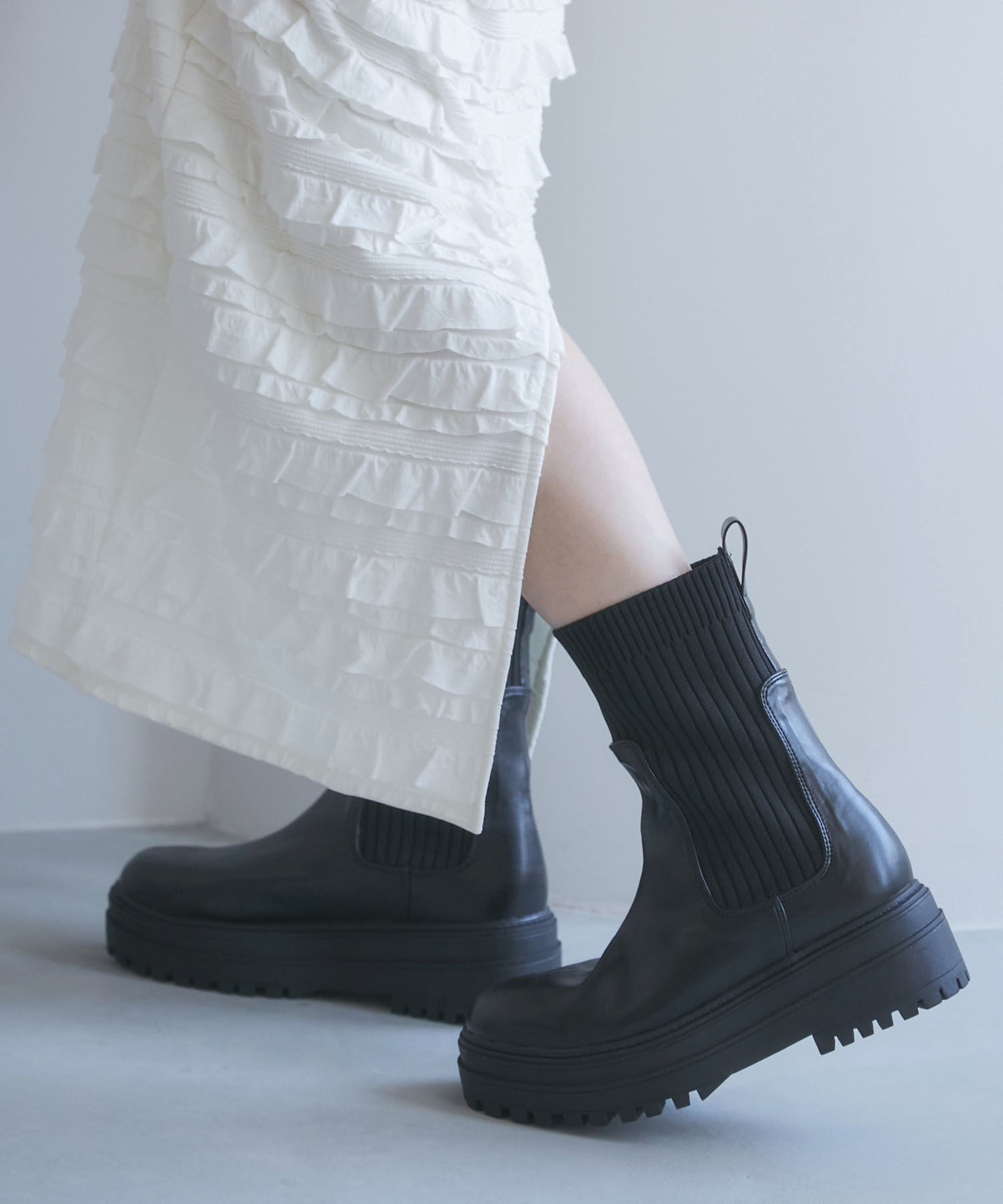 Juze「タンクソールサイドニットブーツ」|その他|ブラック(01)