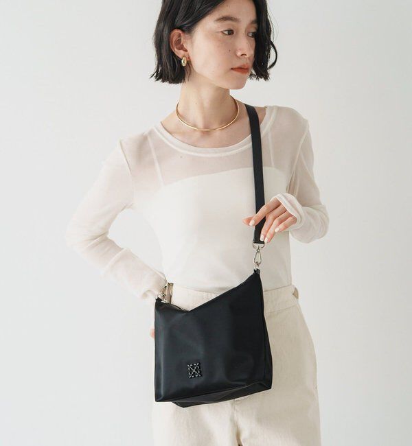  「クラウズナイロンシンプルショルダーバッグ」|ショルダー・メッセンジャー|