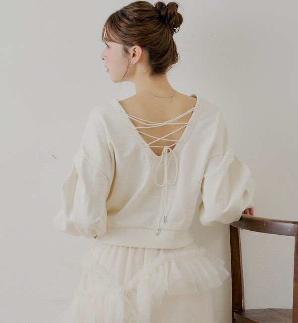  「【SALON by Chico/一部店舗限定】バックレースアップクルースウェット」|Tシャツ・カットソー|