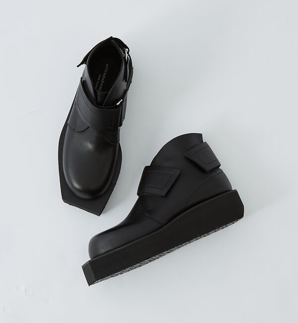 alfredoBANNISTER「ビッグストラップ ショート ブーツ」|ショートブーツ|ブラック