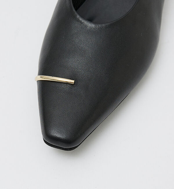 AU BANNISTER「メタルモチーフ フラットパンプス」|パンプス|