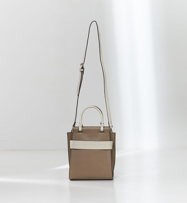 LOWELL things「Stand/バーチカルショルダーBAG」|ショルダー・メッセンジャー|ダークベージュ