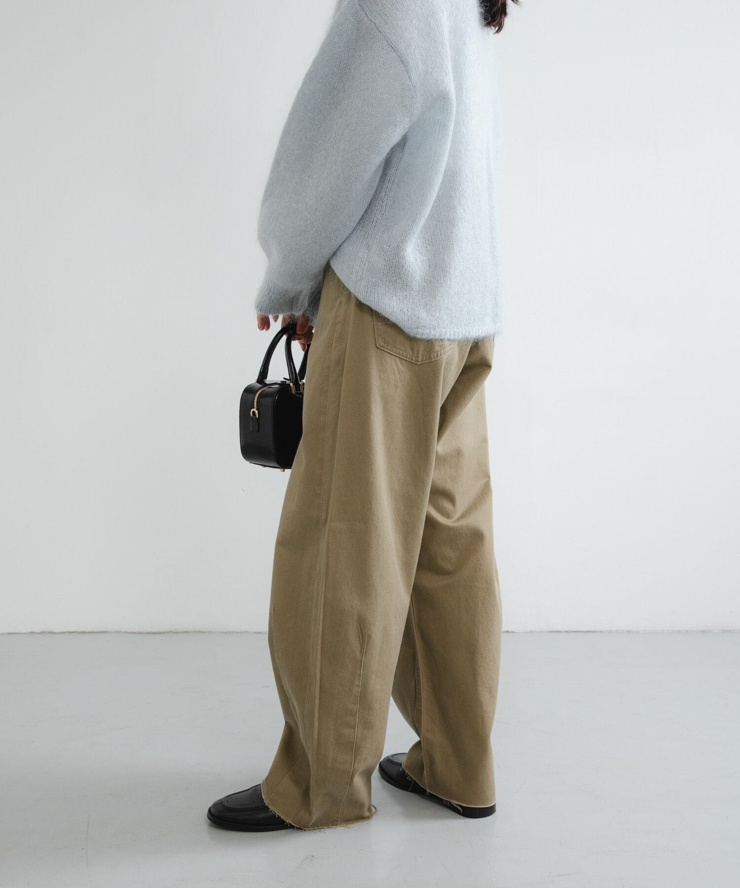 URBAN RESEARCH「コットンサテンカットオフカーブパンツ」|その他|