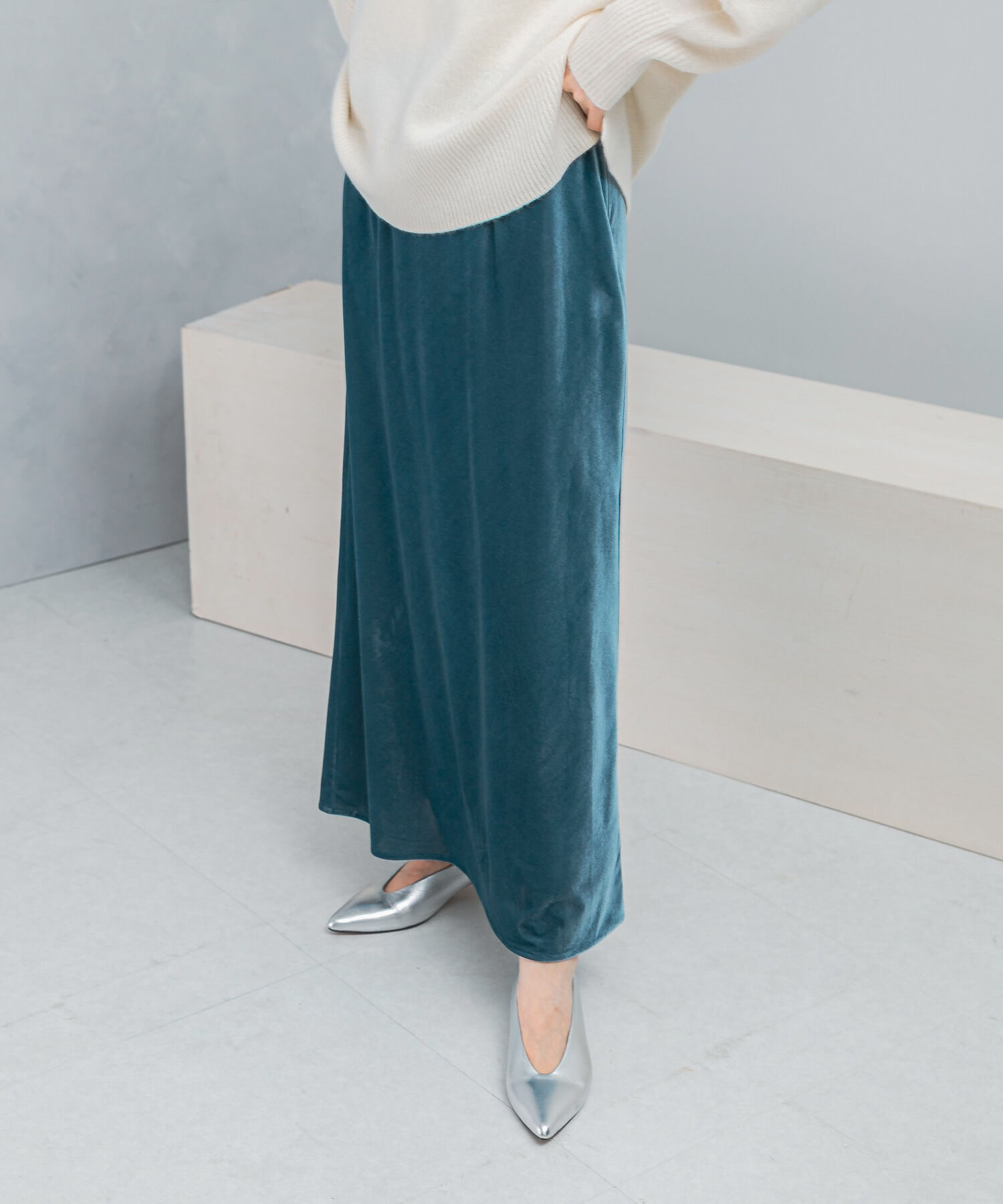 URBAN RESEARCH ROSSO「ベロアロングスカート」|スカート|ブルー