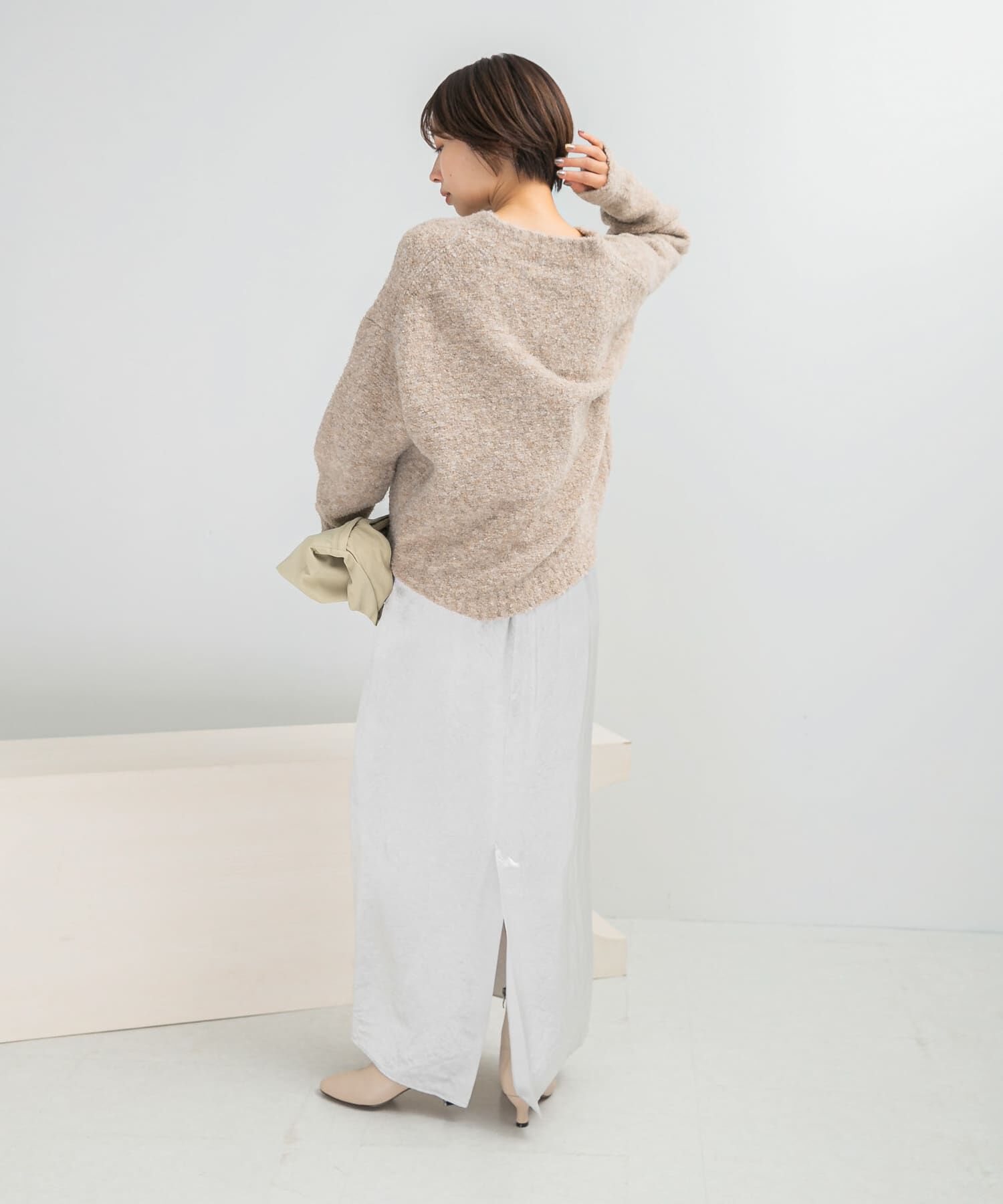 URBAN RESEARCH ROSSO「アセテートサテンストレートスカート」|スカート|