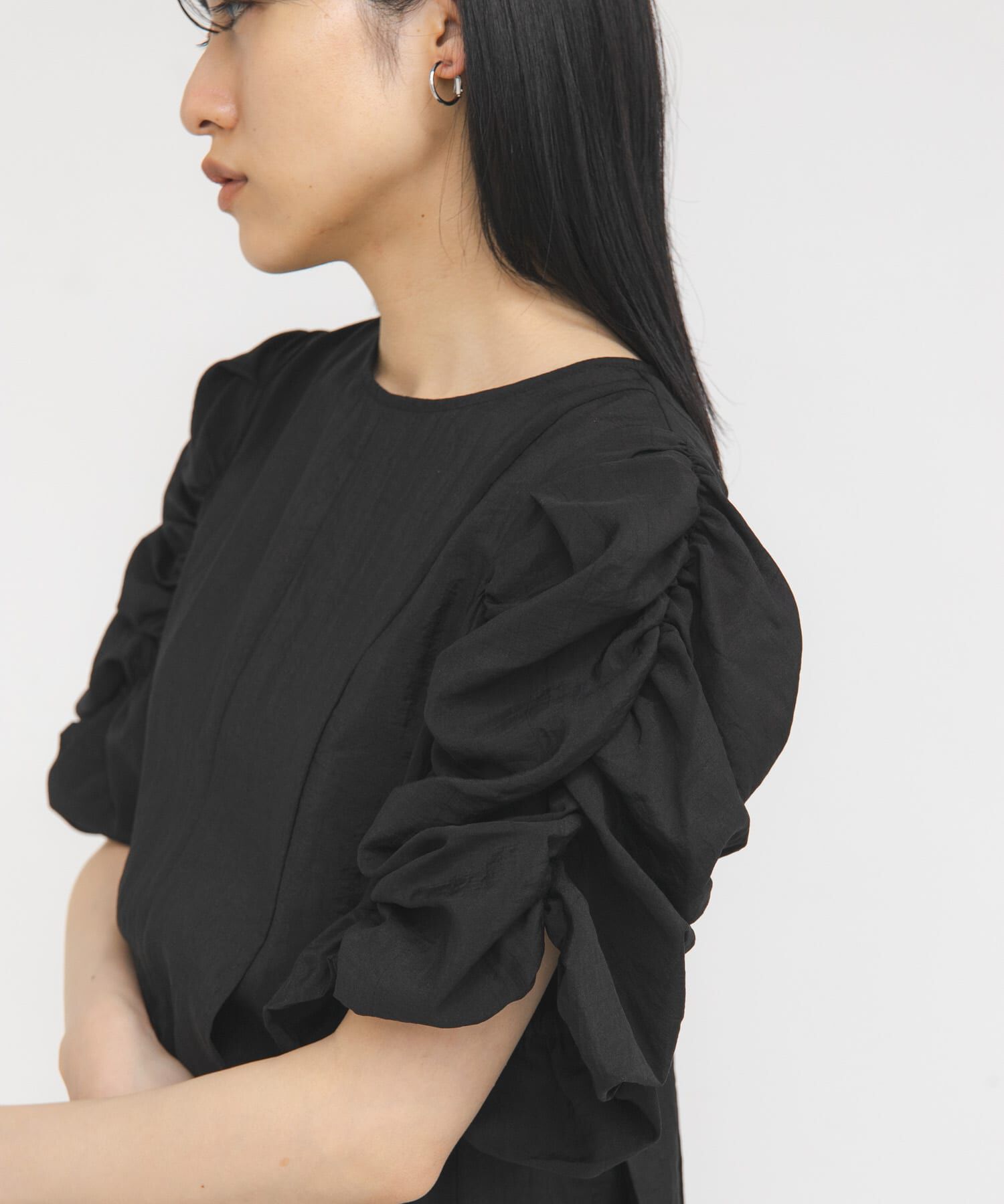  「シャーリングスリーブミニワンピース」|ワンピース|