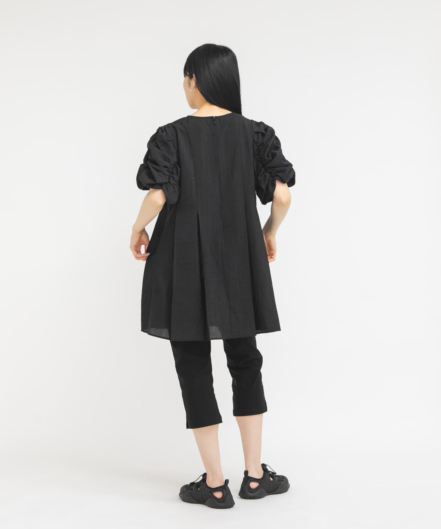  「シャーリングスリーブミニワンピース」|ワンピース|