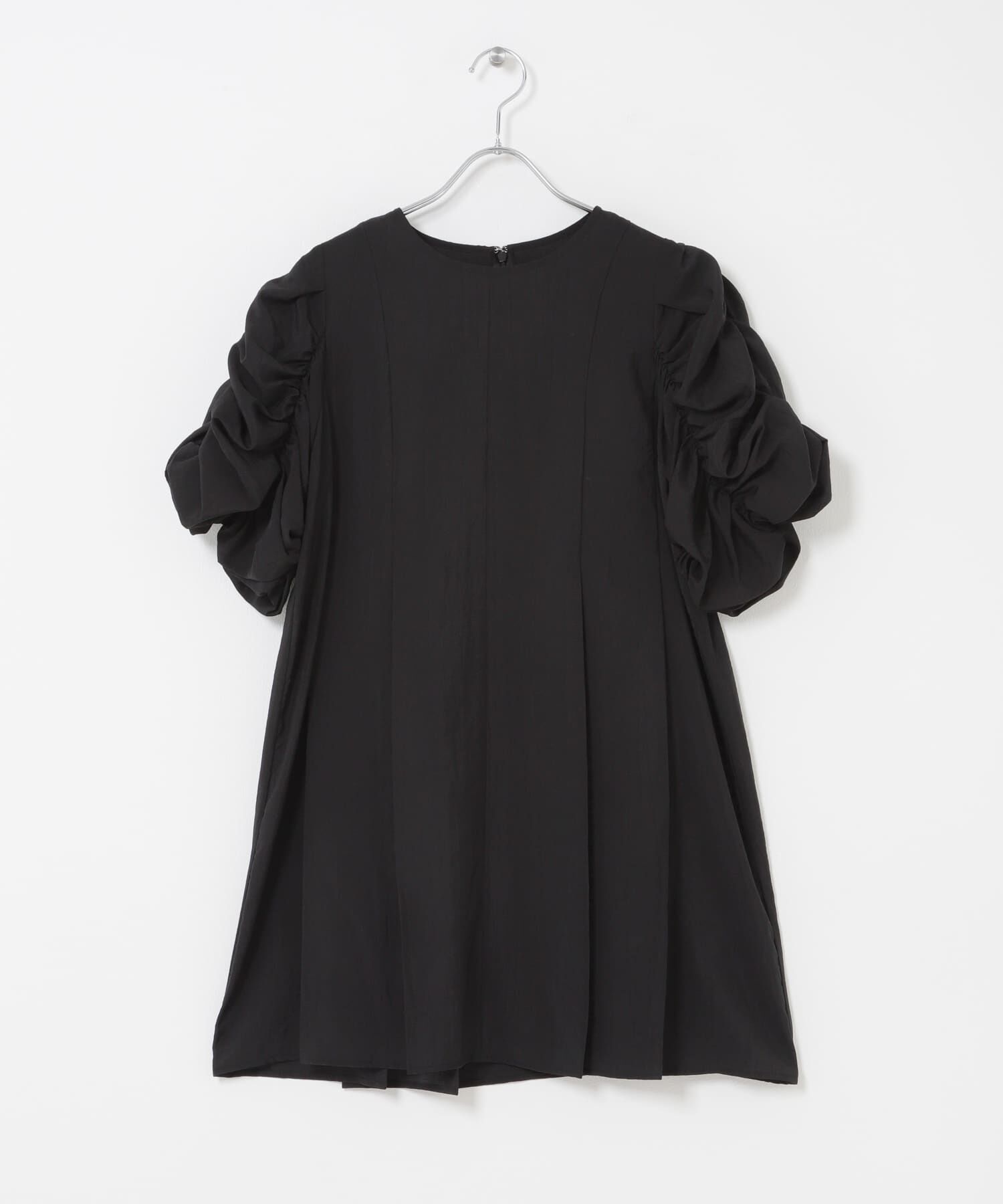  「シャーリングスリーブミニワンピース」|ワンピース|