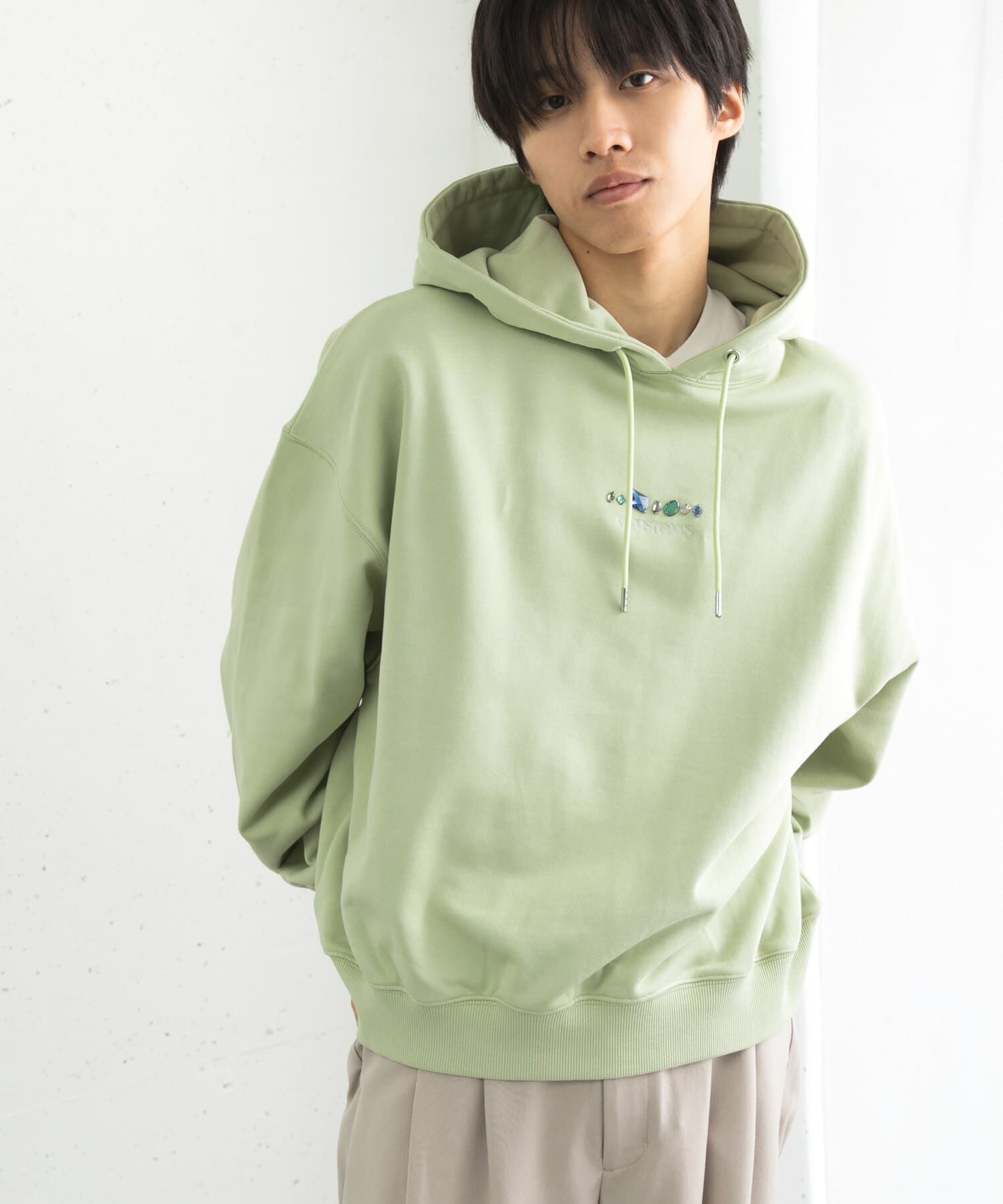 SENSE OF PLACE by URBAN RESEARCH「Gem Stone Cropped Hoodie」|パーカー|