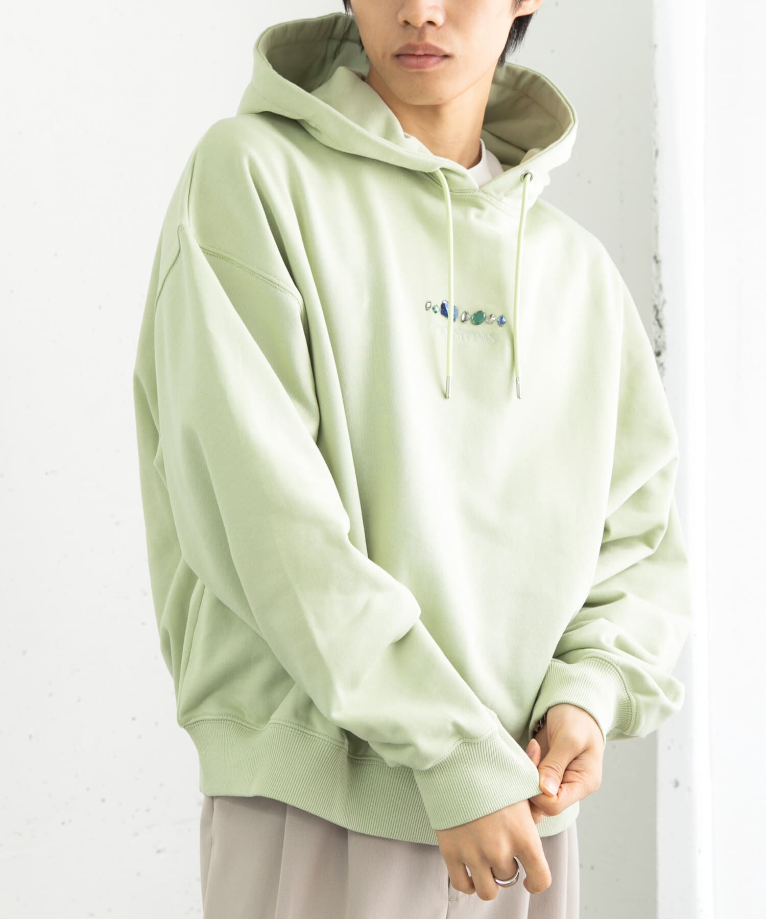 SENSE OF PLACE by URBAN RESEARCH「Gem Stone Cropped Hoodie」|パーカー|