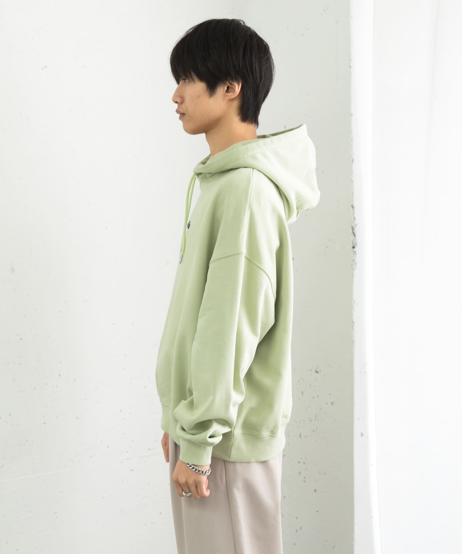 SENSE OF PLACE by URBAN RESEARCH「Gem Stone Cropped Hoodie」|パーカー|