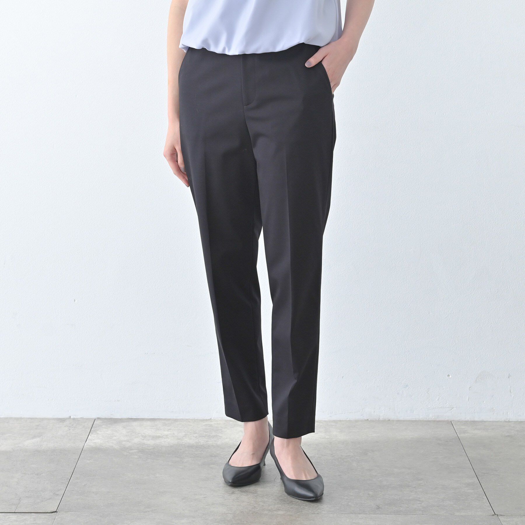 UNTITLED「【洗える/仕事着/スーツ】ジャージテーパードパンツ」|その他|